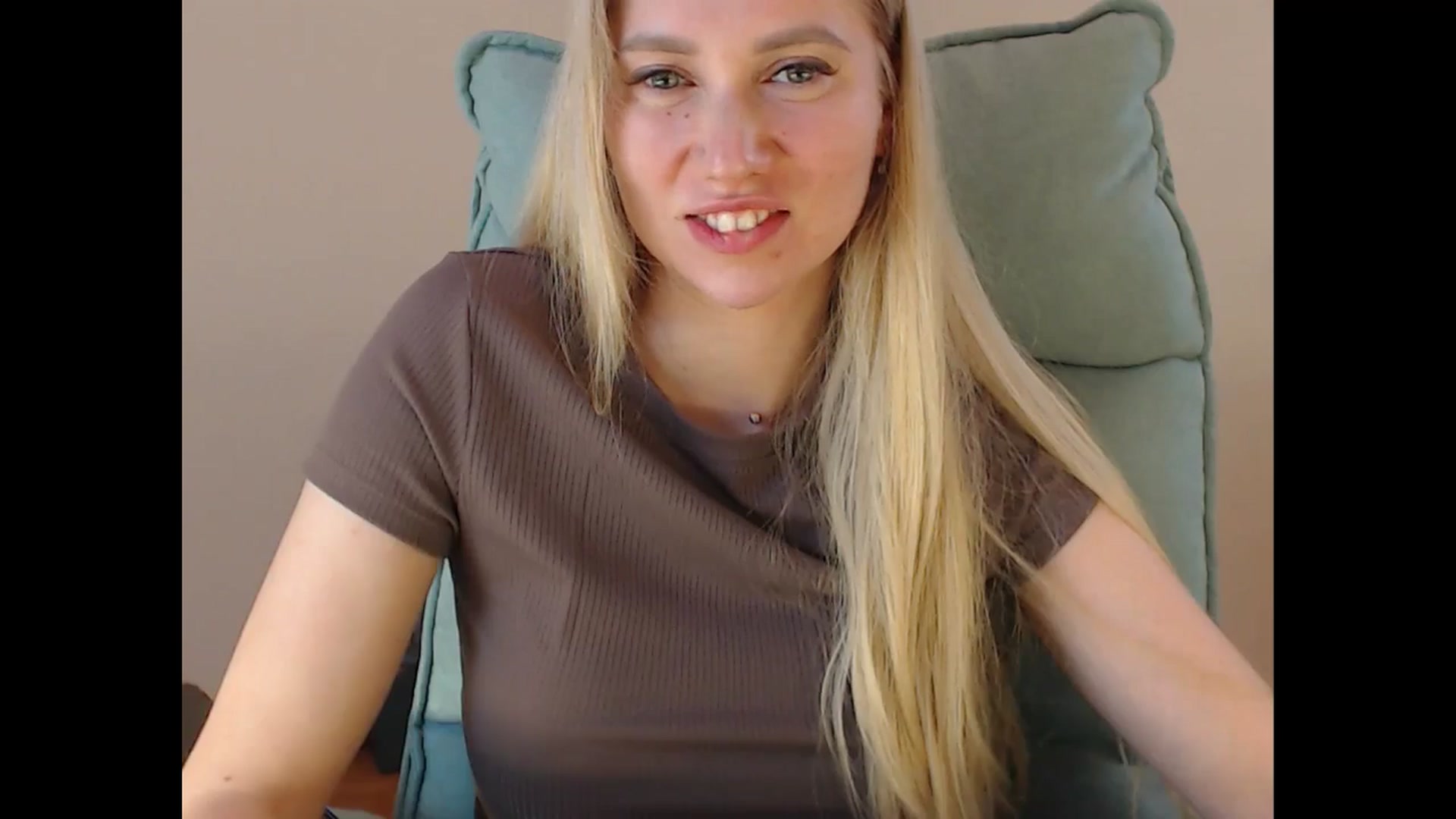 Gallery image thumbnail from Miss_Sylvia's myfreecams stream on, 06/17/2025, 17:47 image 19 of 20