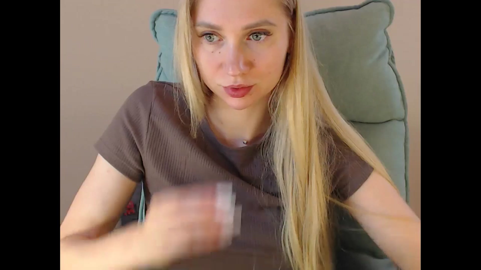 Gallery image thumbnail from Miss_Sylvia's myfreecams stream on, 06/17/2025, 17:47 image 9 of 20