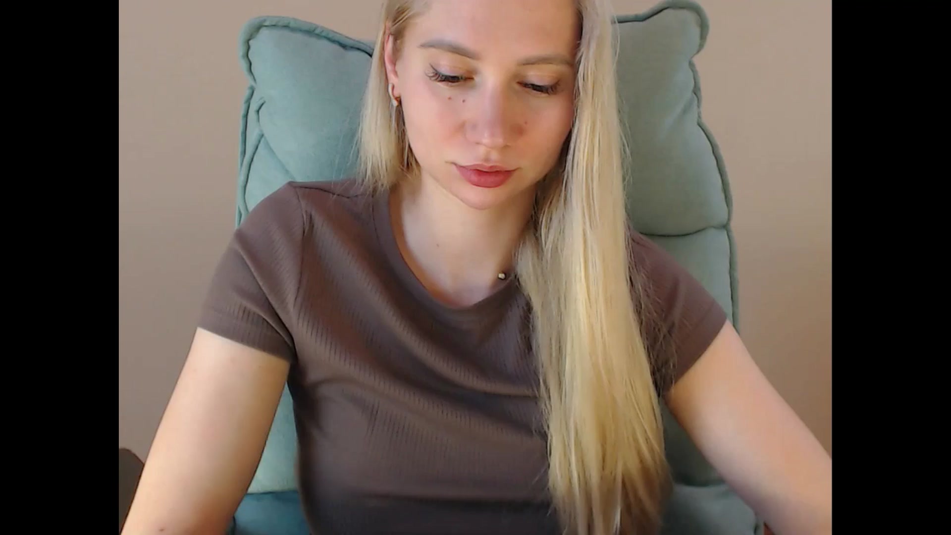 Gallery image thumbnail from Miss_Sylvia's myfreecams stream on, 06/17/2025, 20:12 image 14 of 20