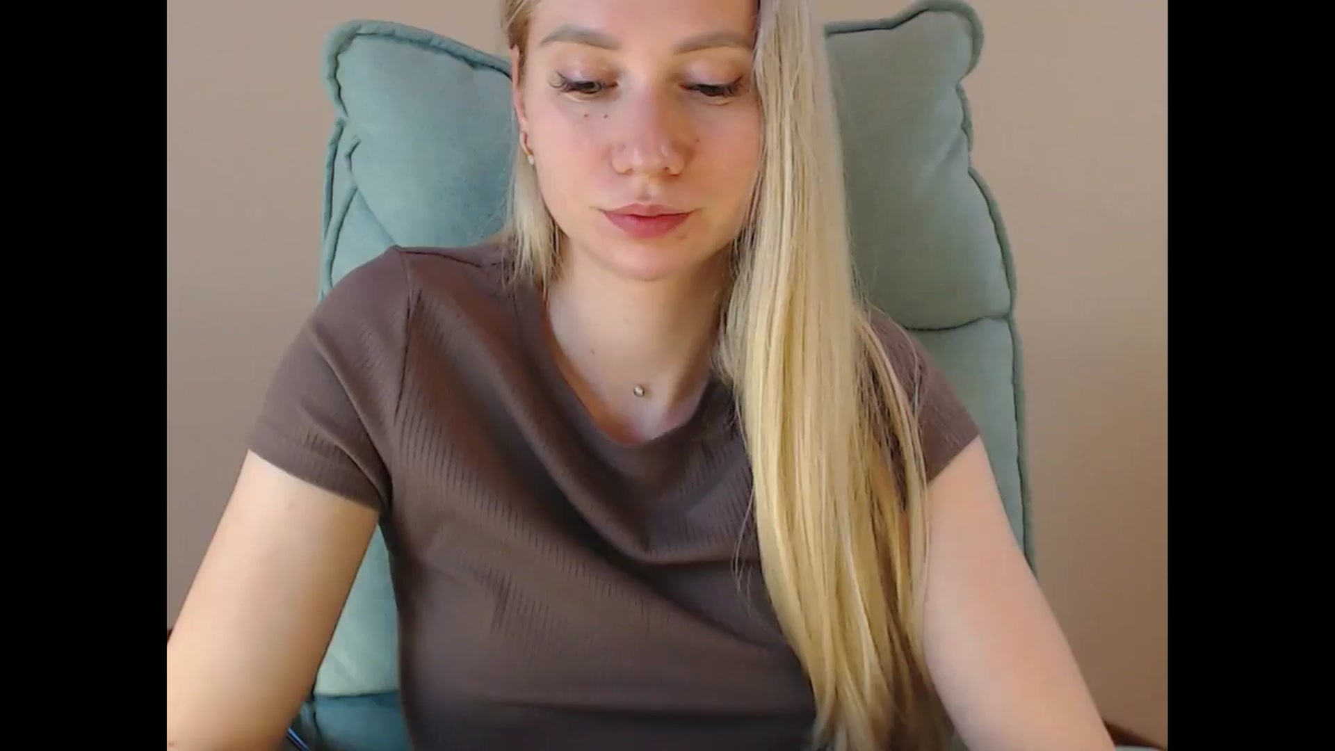 Gallery image thumbnail from Miss_Sylvia's myfreecams stream on, 06/17/2025, 20:12 image 16 of 20