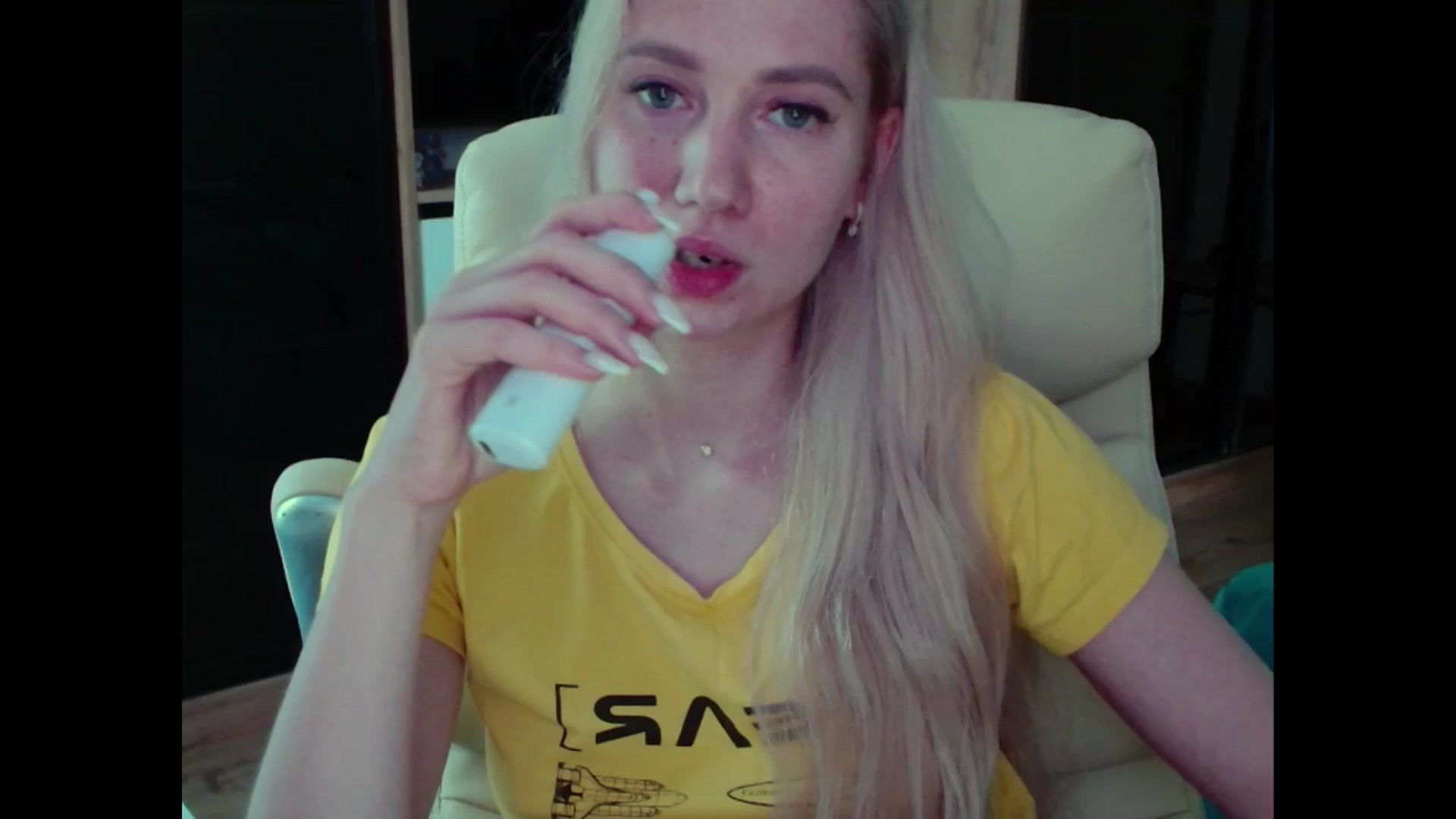 Gallery image thumbnail from Miss_Sylvia's myfreecams stream on, 06/18/2025, 15:01 image 12 of 20