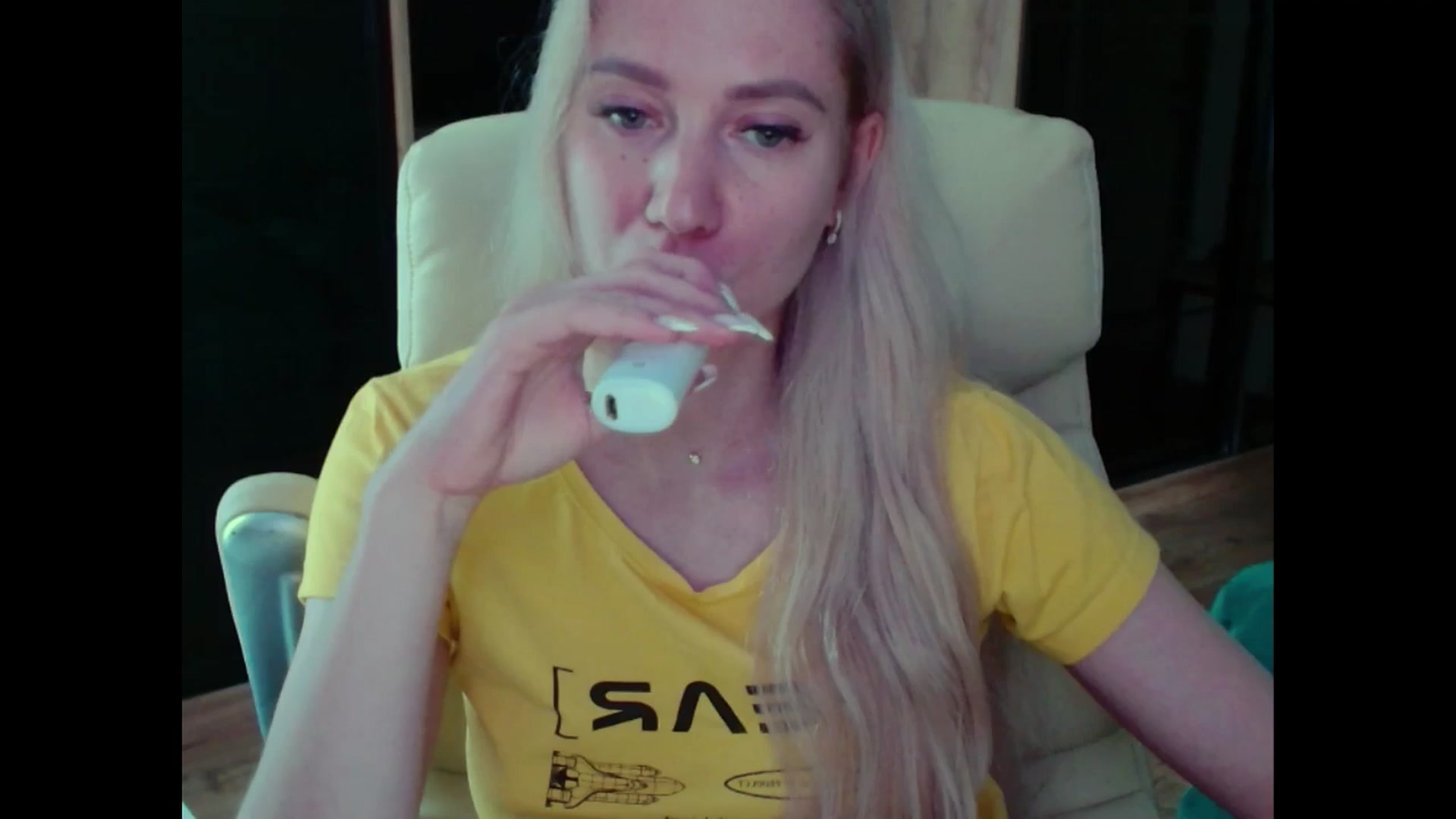 Gallery image thumbnail from Miss_Sylvia's myfreecams stream on, 06/18/2025, 15:01 image 8 of 20