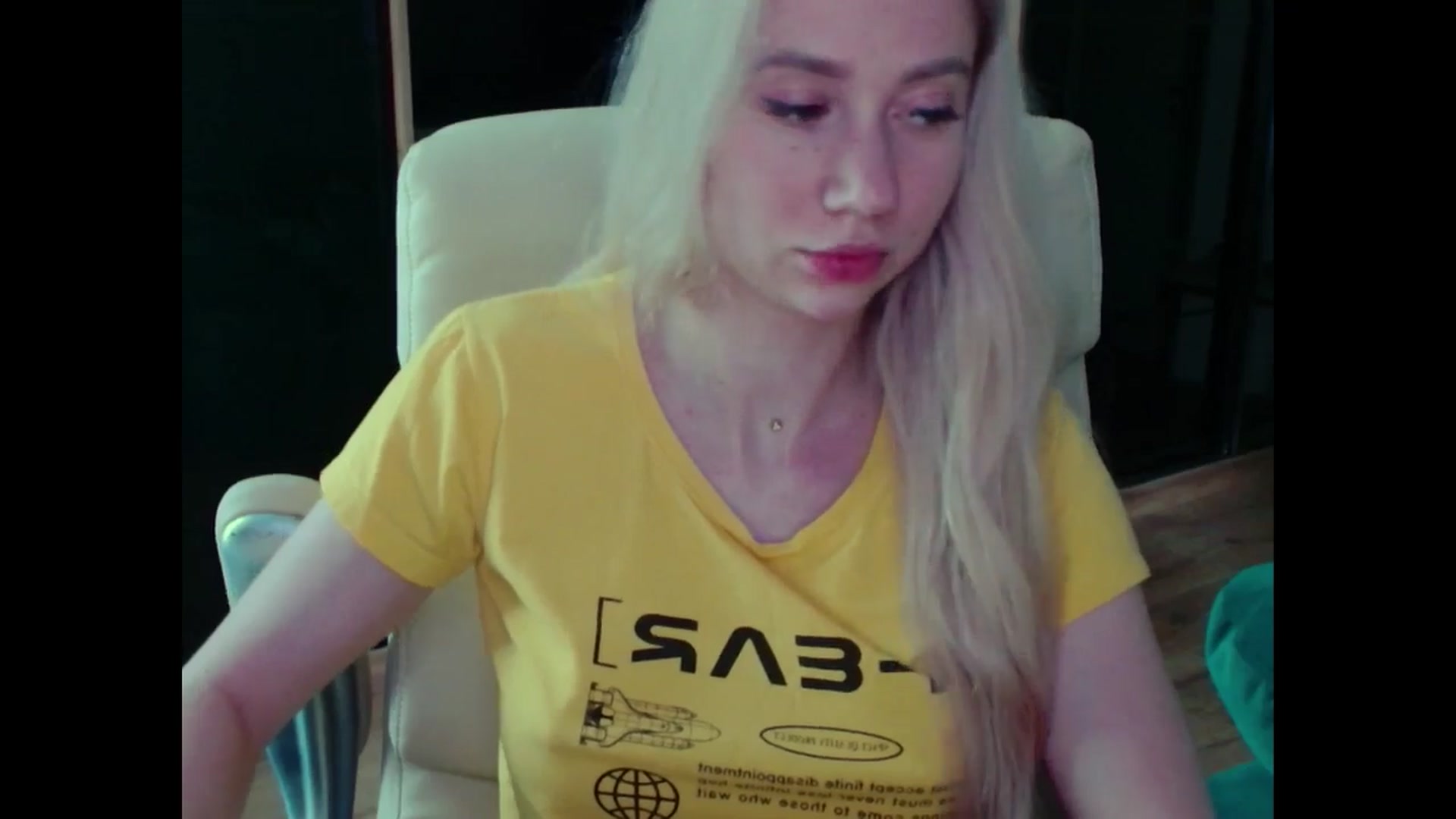 Gallery image thumbnail from Miss_Sylvia's myfreecams stream on, 06/18/2025, 15:01 image 7 of 20