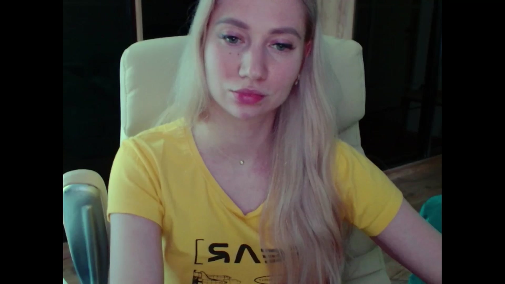 Gallery image thumbnail from Miss_Sylvia's myfreecams stream on, 06/18/2025, 15:01 image 15 of 20