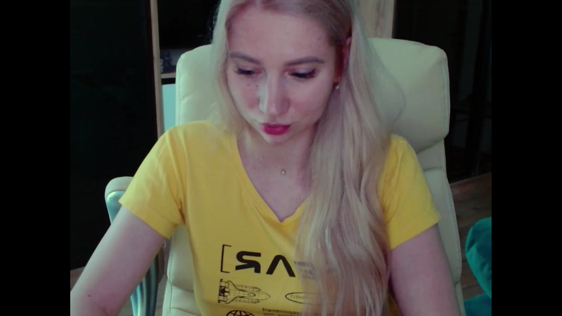 Gallery image thumbnail from Miss_Sylvia's myfreecams stream on, 06/18/2025, 15:01 image 14 of 20