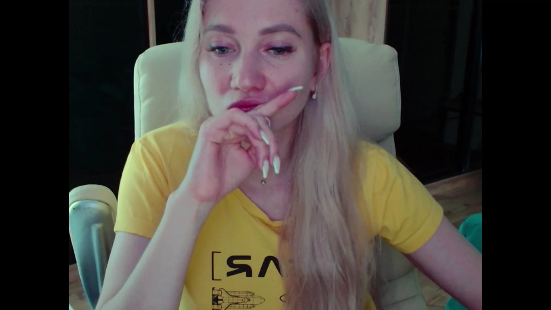 Gallery image thumbnail from Miss_Sylvia's myfreecams stream on, 06/18/2025, 15:01 image 5 of 20