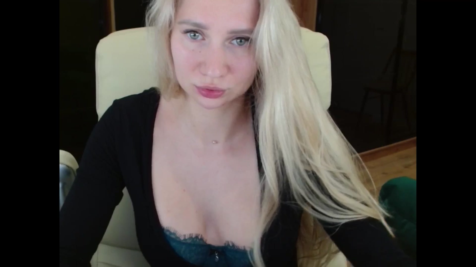 Gallery image thumbnail from Miss_Sylvia's myfreecams stream on, 06/18/2025, 20:46 image 8 of 20