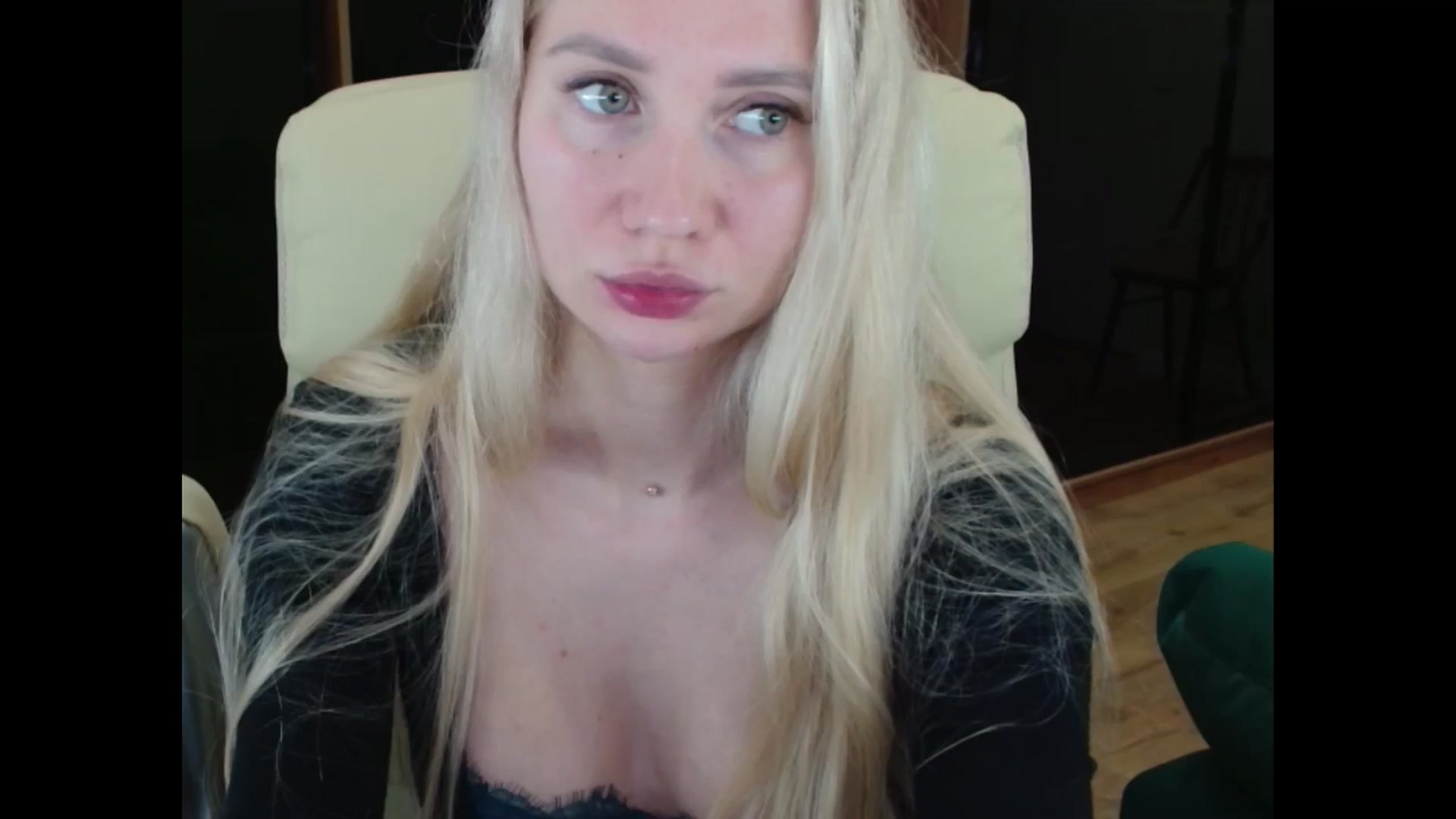 Gallery image thumbnail from Miss_Sylvia's myfreecams stream on, 06/18/2025, 20:46 image 1 of 20
