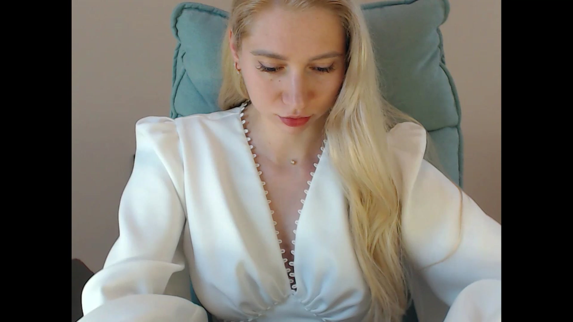 Gallery image thumbnail from Miss_Sylvia's myfreecams stream on, 06/19/2025, 13:21 image 7 of 20