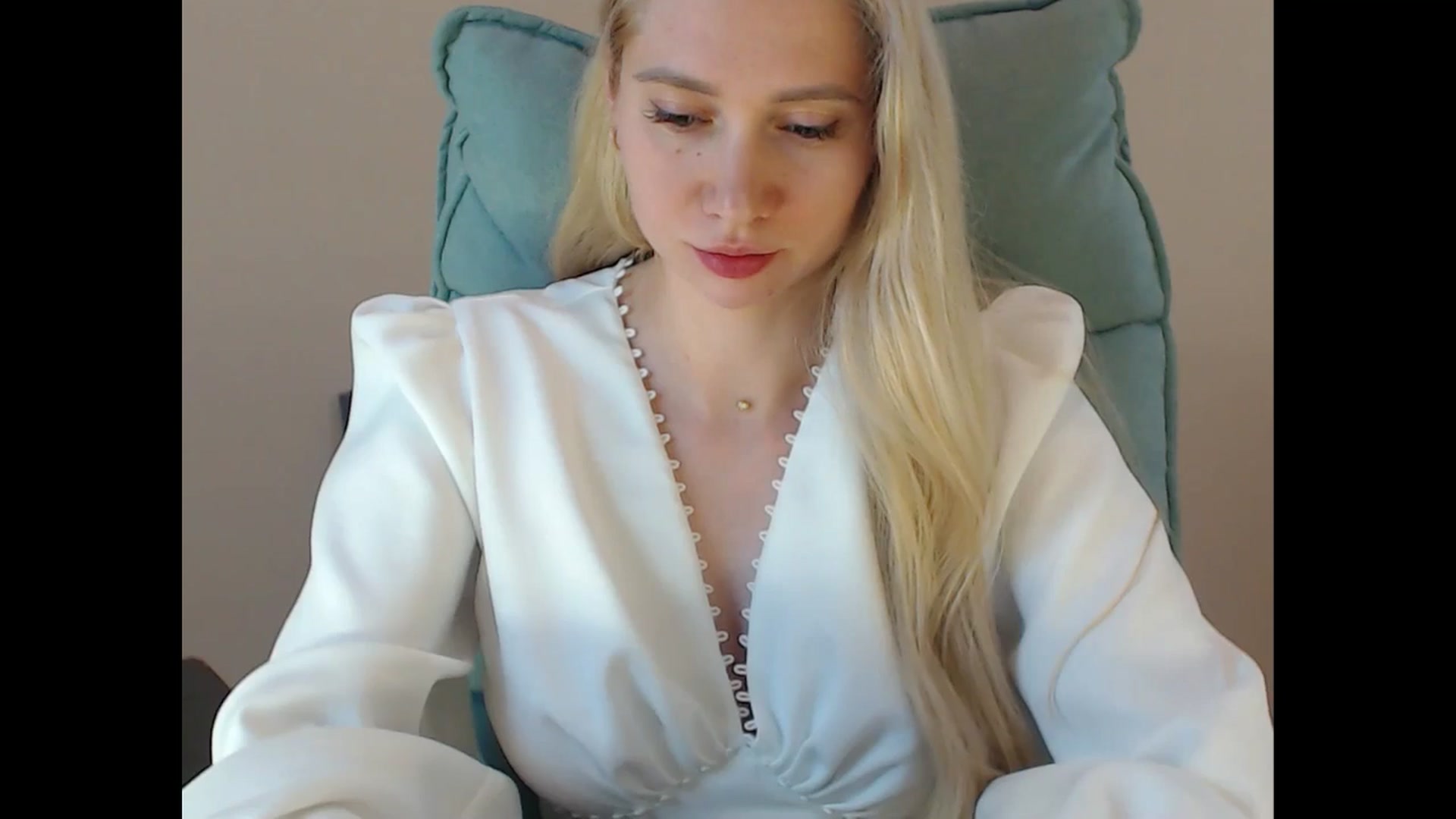 Gallery image thumbnail from Miss_Sylvia's myfreecams stream on, 06/19/2025, 13:21 image 8 of 20