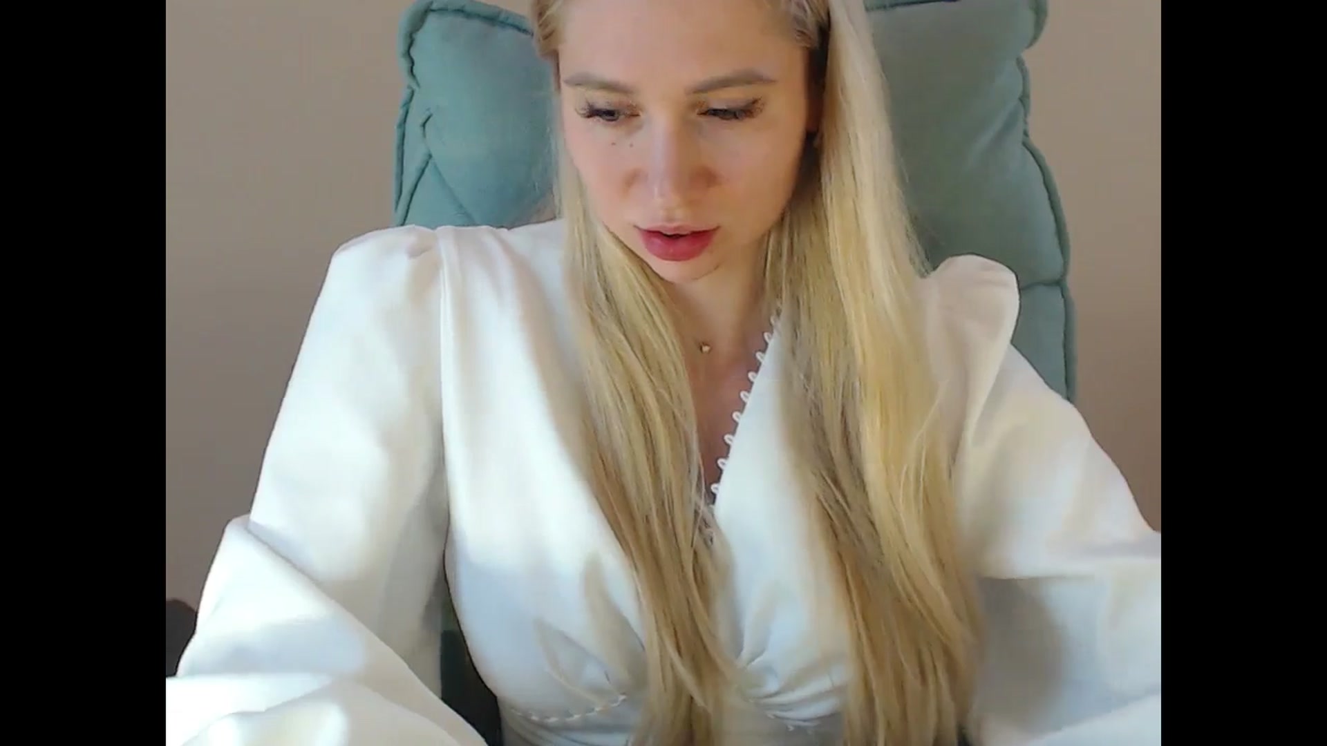 Gallery image thumbnail from Miss_Sylvia's myfreecams stream on, 06/19/2025, 13:21 image 14 of 20