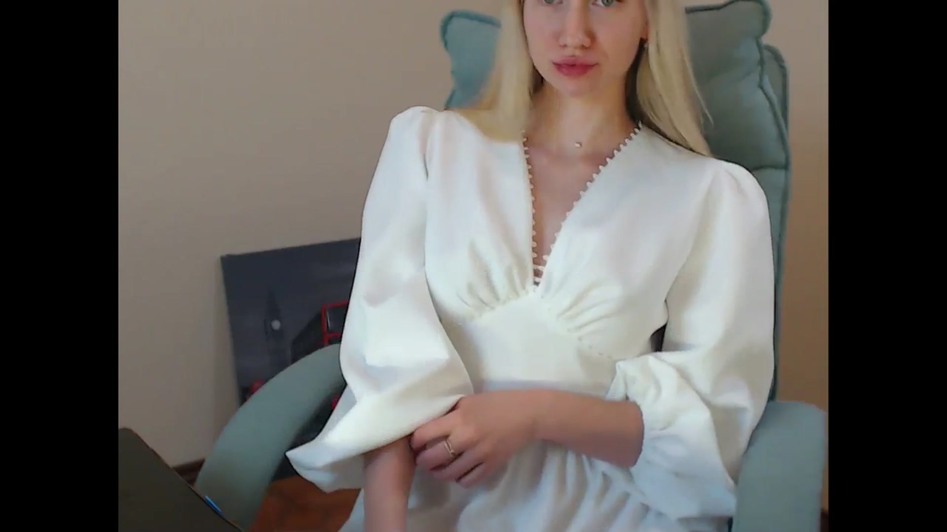 Gallery image thumbnail from Miss_Sylvia's myfreecams stream on, 06/19/2025, 13:21 image 2 of 20