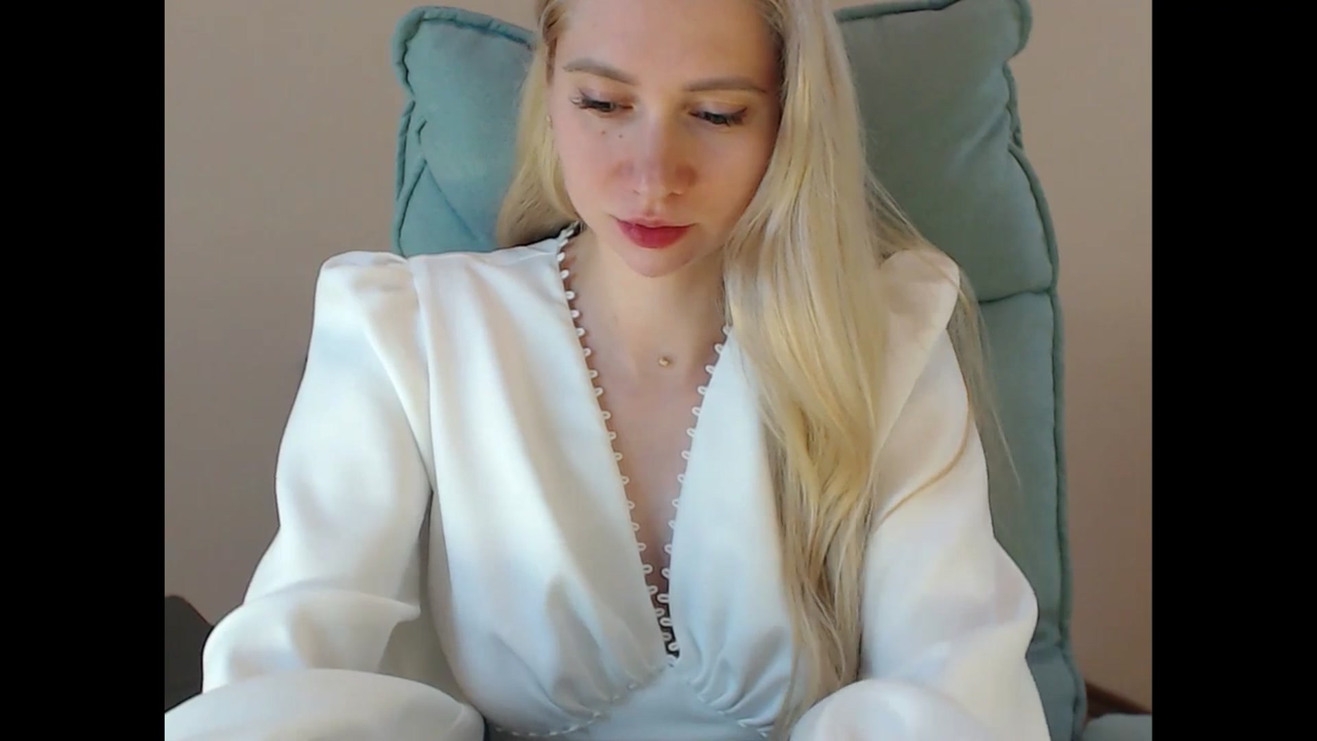 Gallery image thumbnail from Miss_Sylvia's myfreecams stream on, 06/19/2025, 13:21 image 6 of 20