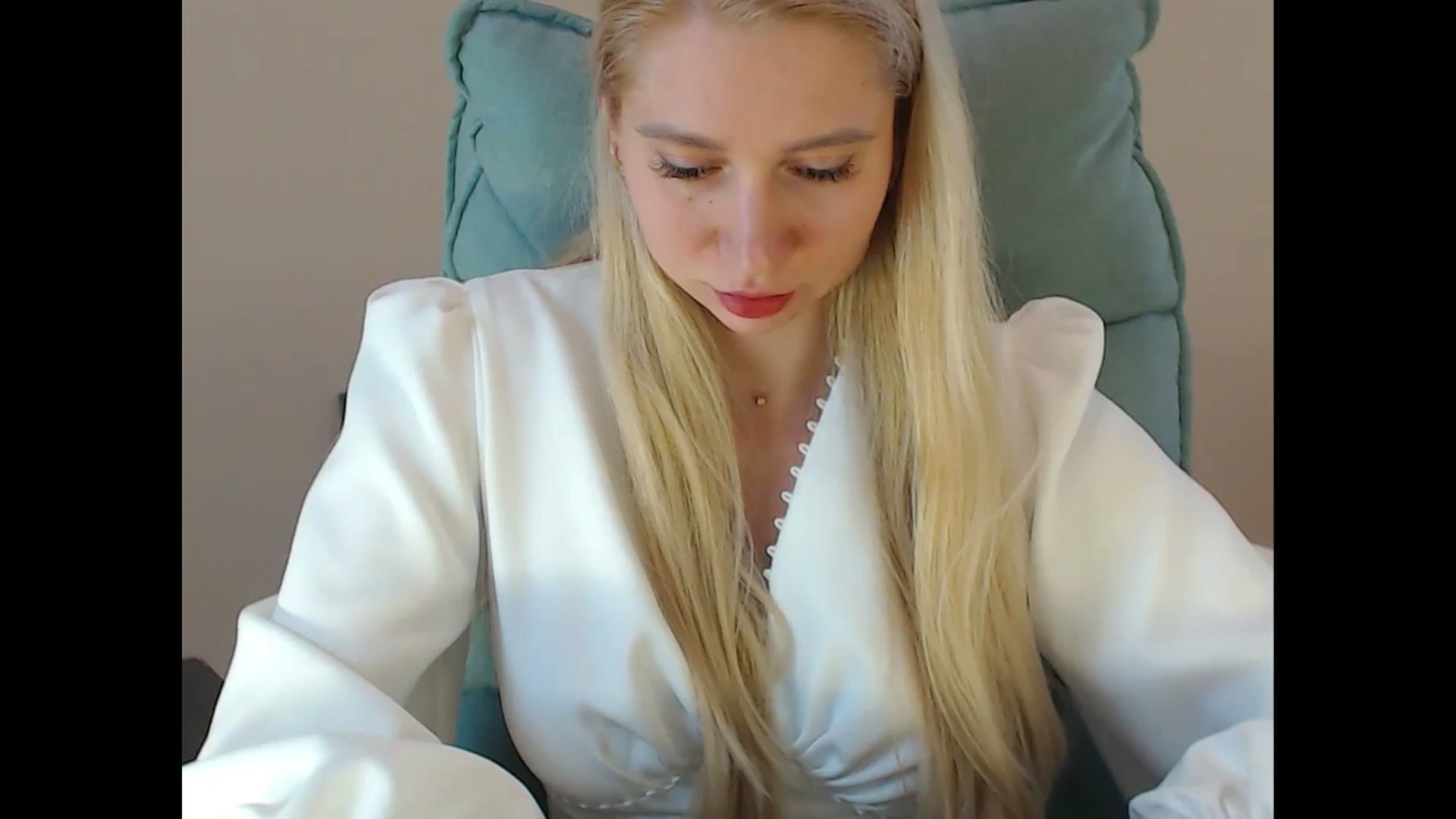Gallery image thumbnail from Miss_Sylvia's myfreecams stream on, 06/19/2025, 13:21 image 16 of 20