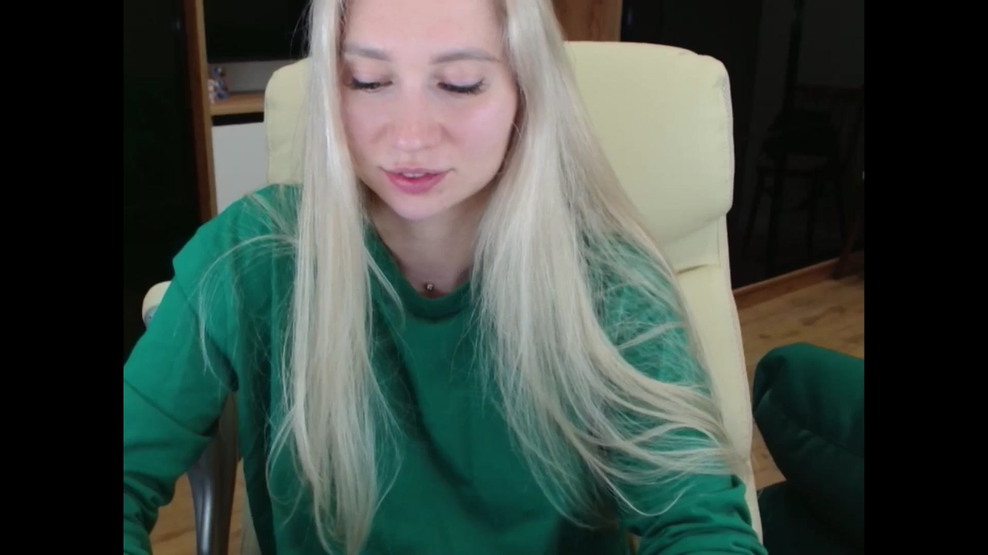 Gallery image thumbnail from Miss_Sylvia's myfreecams stream on, 06/20/2025, 19:11 image 7 of 20