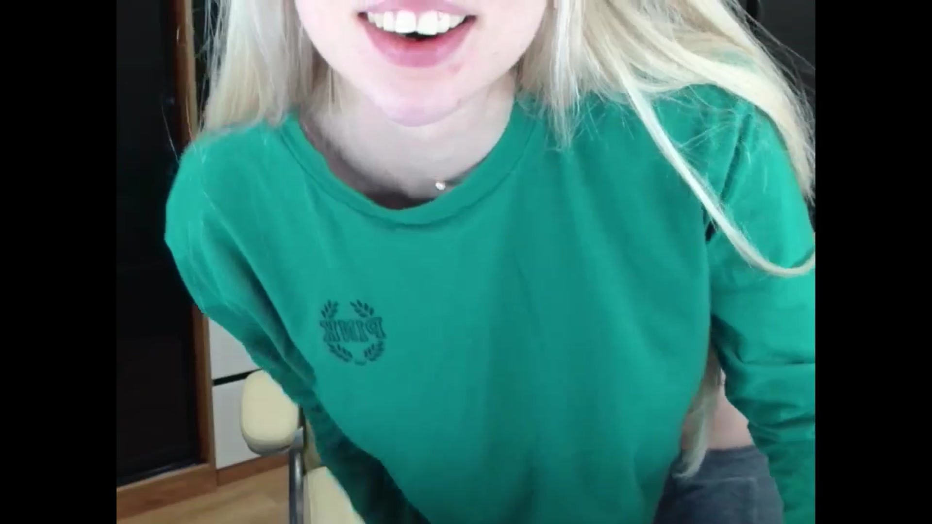 Gallery image thumbnail from Miss_Sylvia's myfreecams stream on, 06/20/2025, 19:11 image 19 of 20