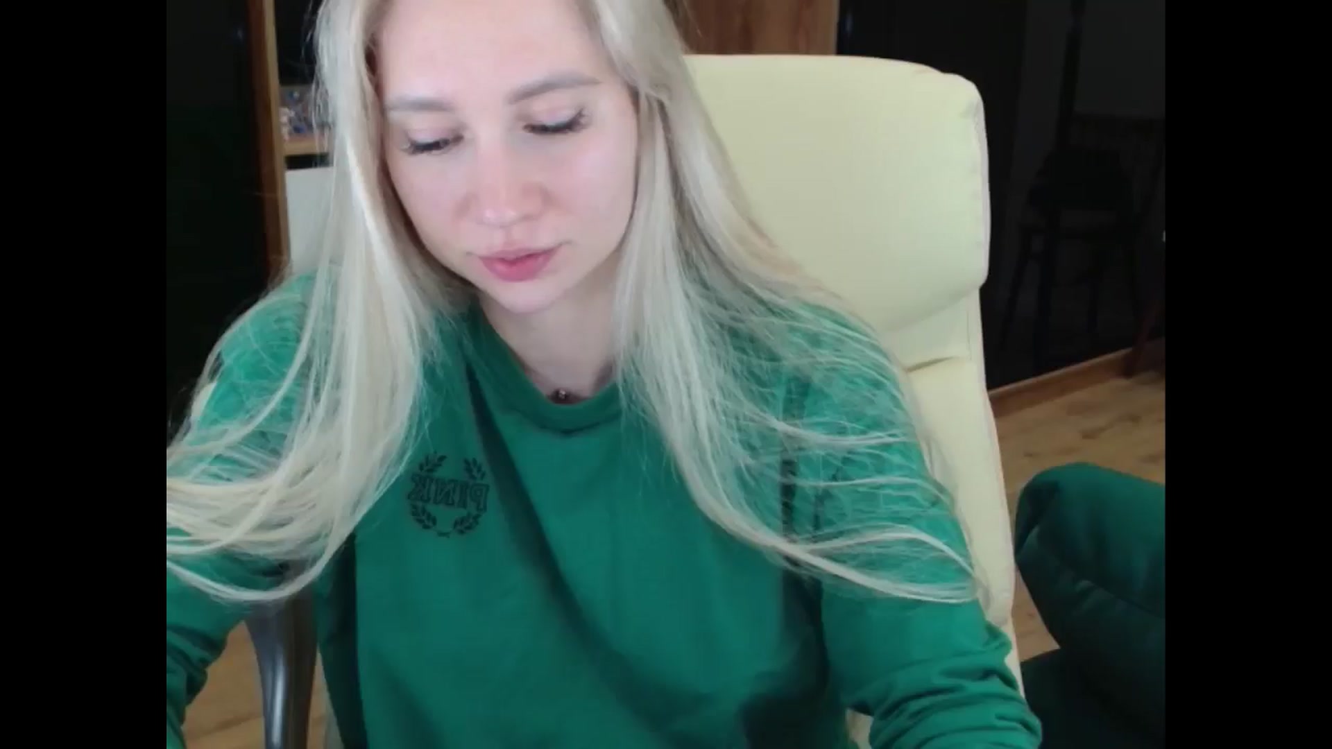 Gallery image thumbnail from Miss_Sylvia's myfreecams stream on, 06/20/2025, 19:11 image 1 of 20