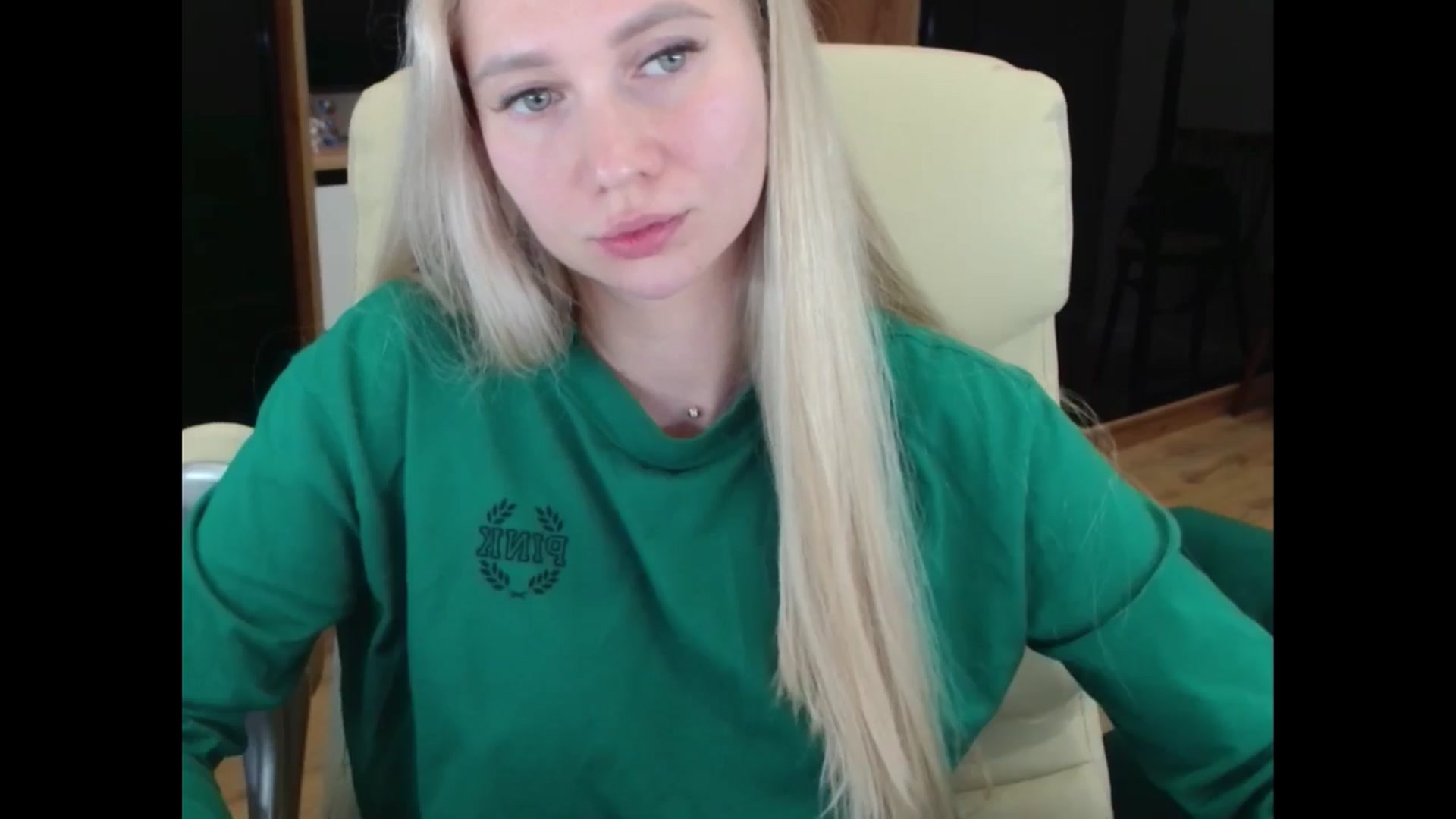 Gallery image thumbnail from Miss_Sylvia's myfreecams stream on, 06/20/2025, 20:00 image 9 of 20