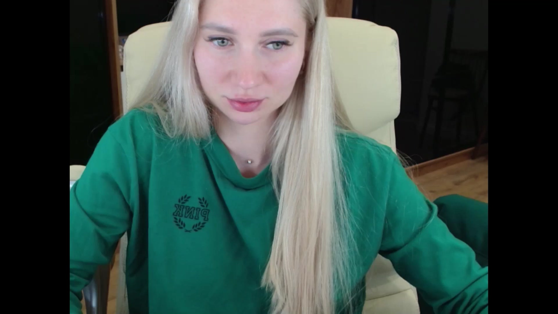 Gallery image thumbnail from Miss_Sylvia's myfreecams stream on, 06/20/2025, 20:00 image 12 of 20