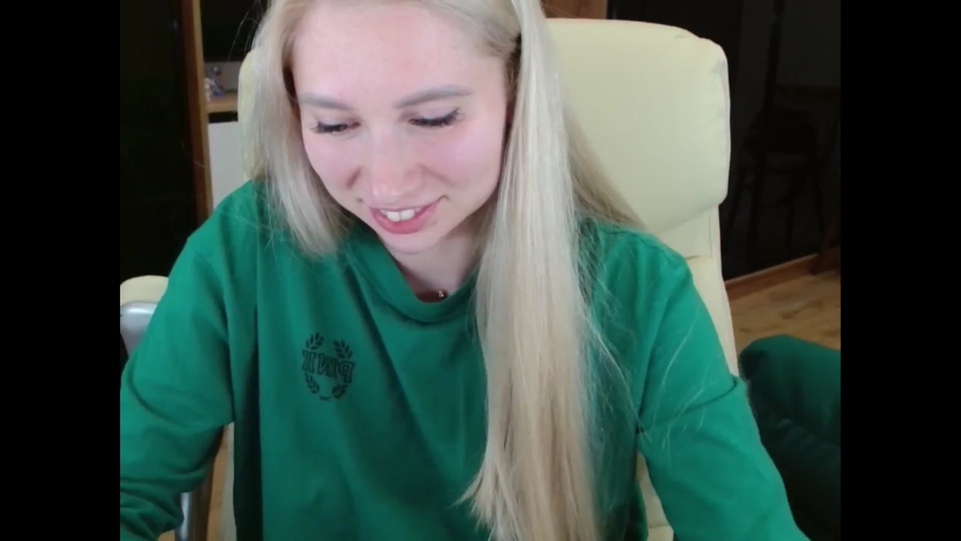 Gallery image thumbnail from Miss_Sylvia's myfreecams stream on, 06/20/2025, 20:00 image 3 of 20