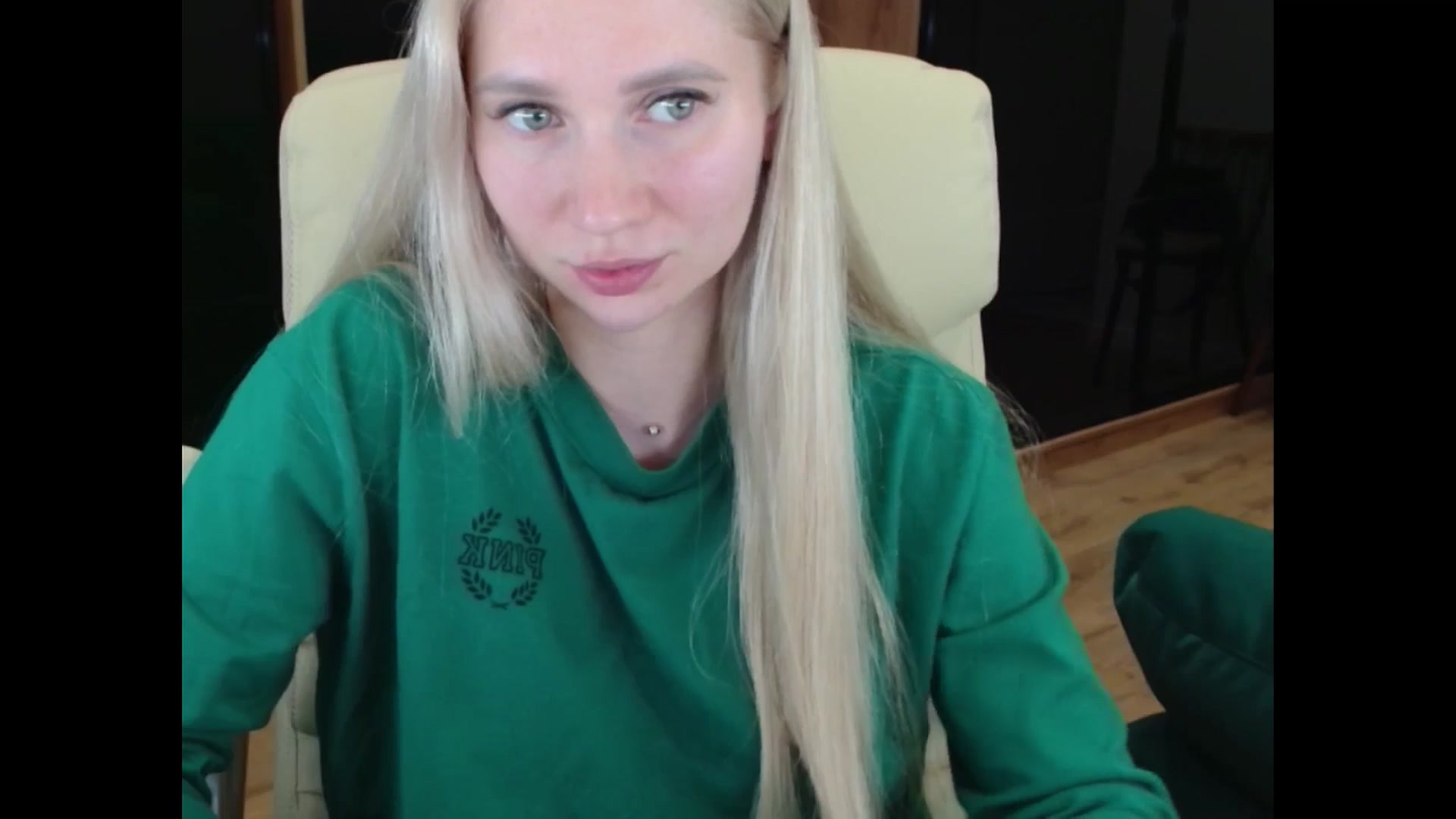 Gallery image thumbnail from Miss_Sylvia's myfreecams stream on, 06/20/2025, 20:00 image 19 of 20