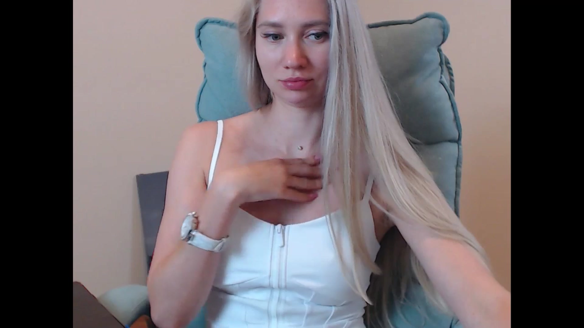 Gallery image thumbnail from Miss_Sylvia's myfreecams stream on, 07/04/2025, 16:49 image 10 of 20