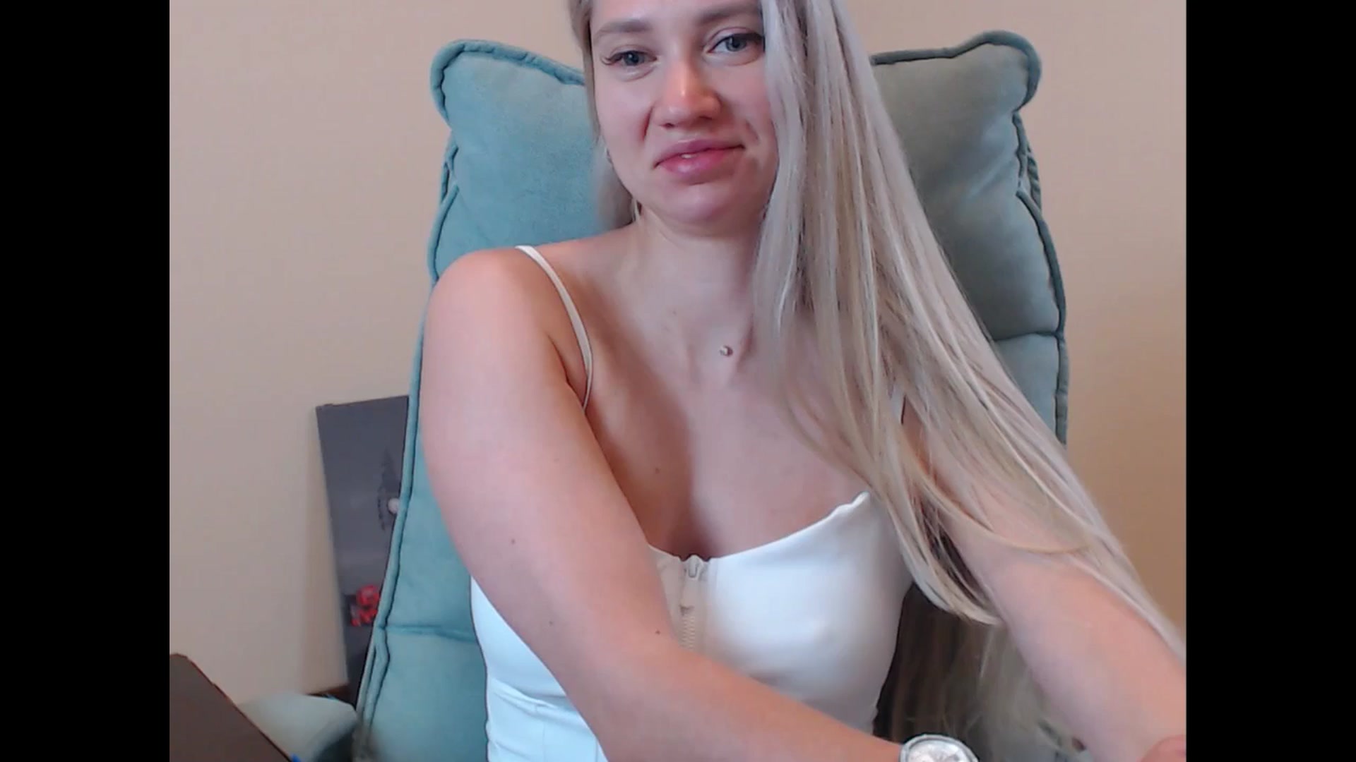 Gallery image thumbnail from Miss_Sylvia's myfreecams stream on, 07/04/2025, 16:49 image 1 of 20