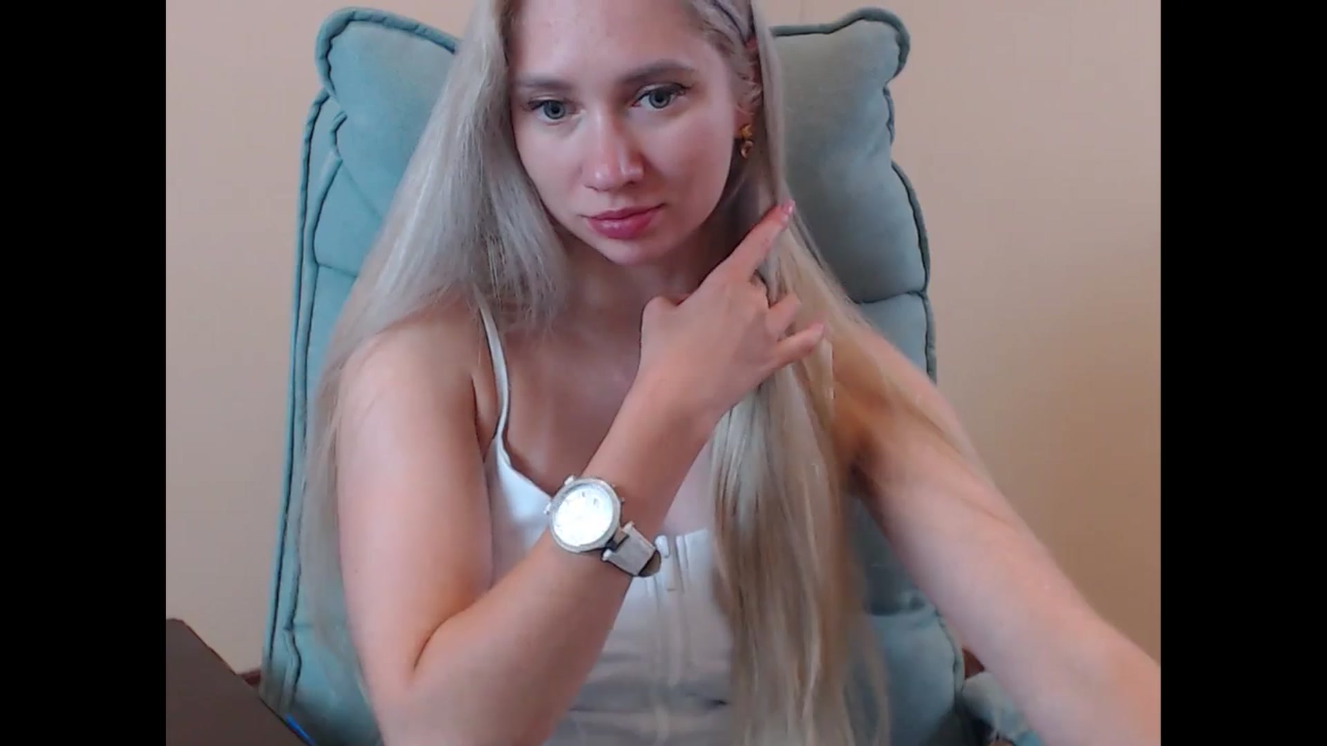 Gallery image thumbnail from Miss_Sylvia's myfreecams stream on, 07/04/2025, 16:49 image 12 of 20