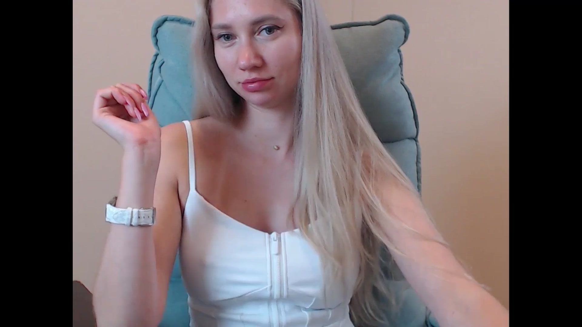 Gallery image thumbnail from Miss_Sylvia's myfreecams stream on, 07/04/2025, 16:49 image 5 of 20