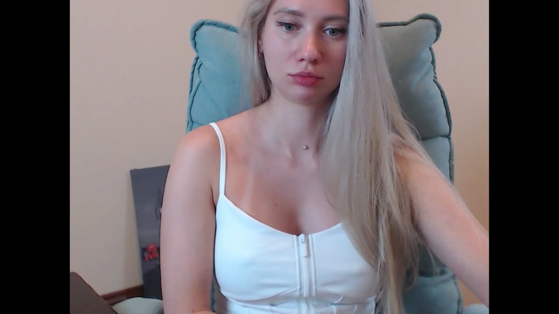 Gallery image thumbnail from Miss_Sylvia's myfreecams stream on, 07/04/2025, 20:14 image 14 of 20