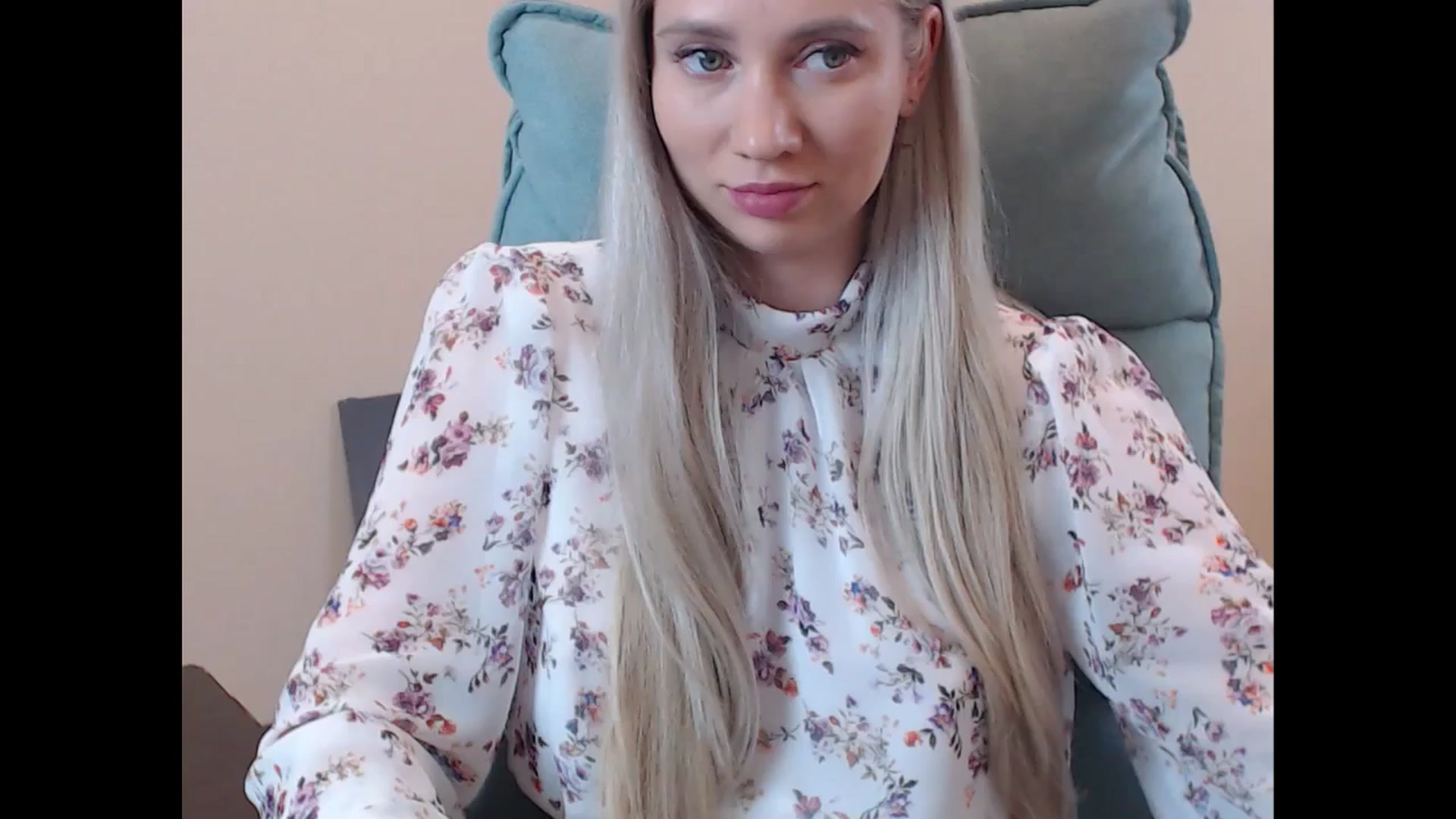 Gallery image thumbnail from Miss_Sylvia's myfreecams stream on, 07/05/2025, 17:33 image 6 of 20