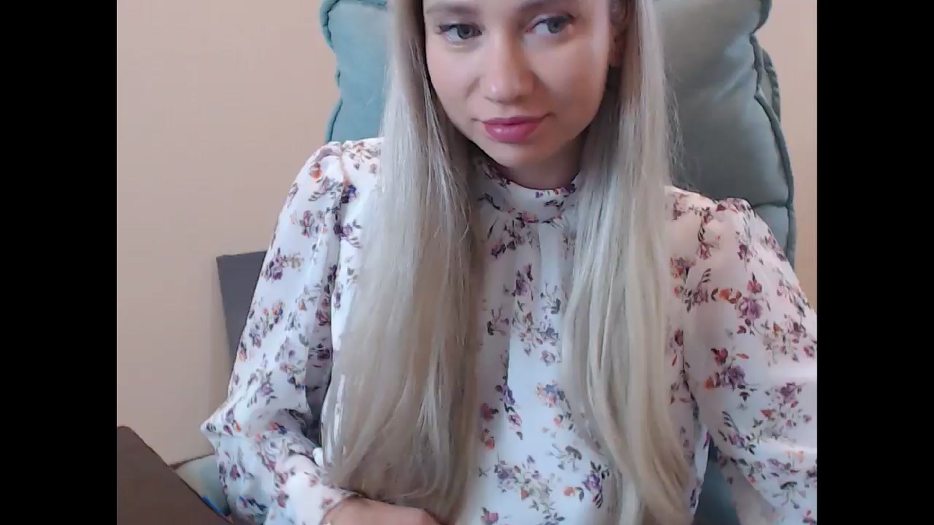 Gallery image thumbnail from Miss_Sylvia's myfreecams stream on, 07/05/2025, 17:33 image 12 of 20