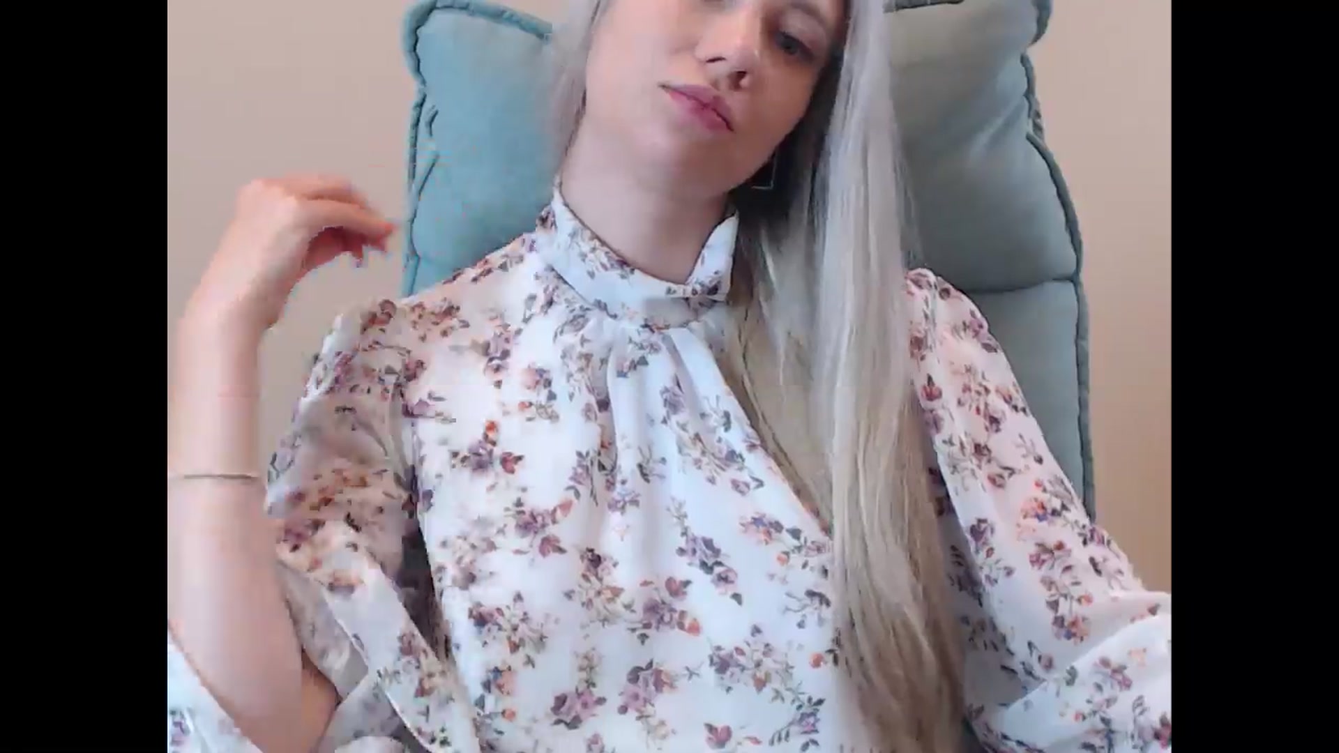 Gallery image thumbnail from Miss_Sylvia's myfreecams stream on, 07/05/2025, 18:40 image 10 of 20