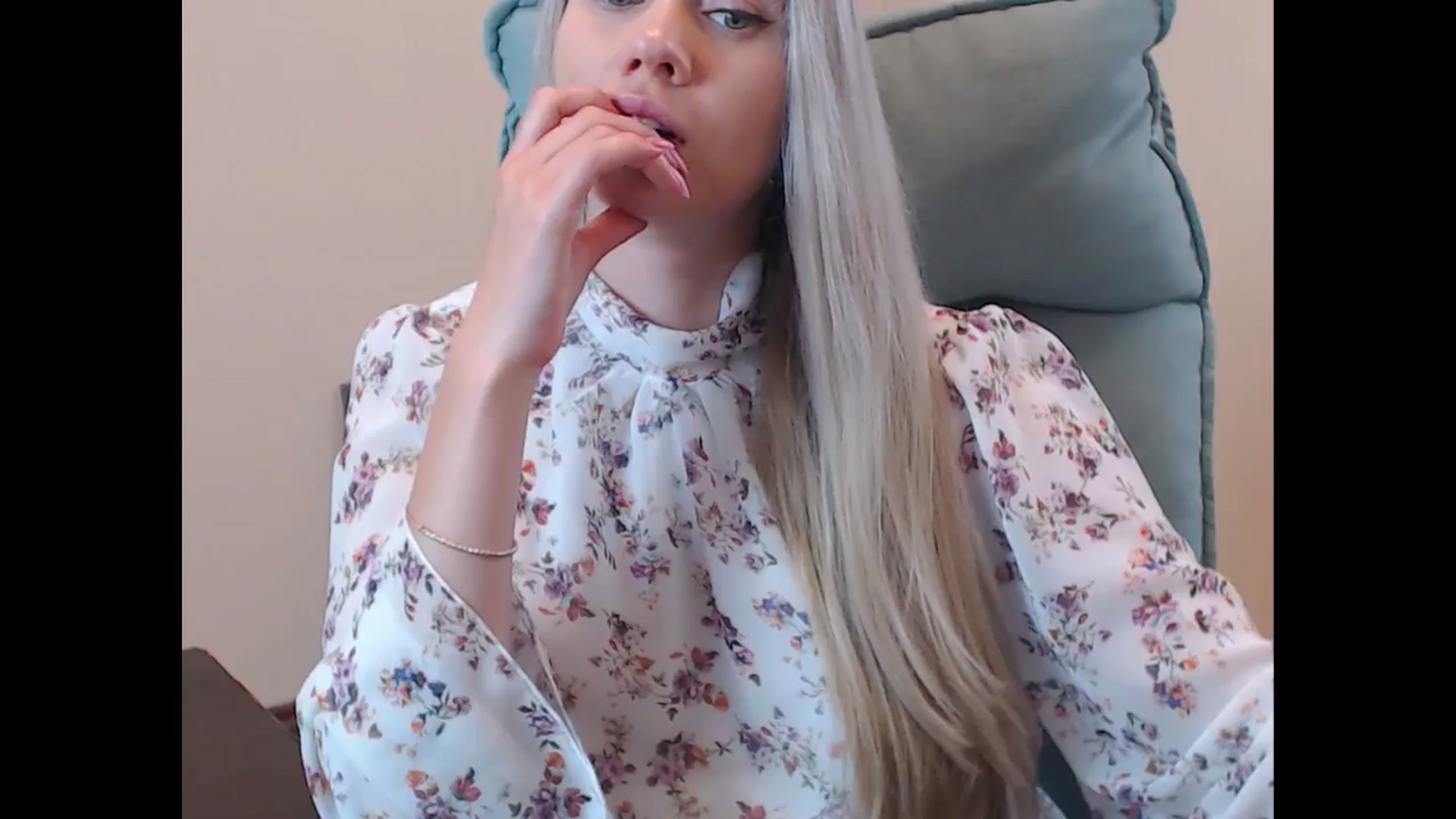 Gallery image thumbnail from Miss_Sylvia's myfreecams stream on, 07/05/2025, 18:40 image 20 of 20