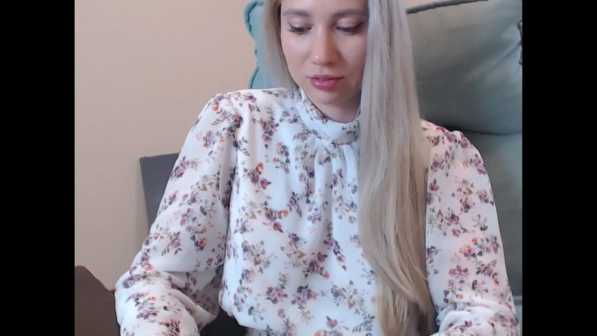 Gallery image thumbnail from Miss_Sylvia's myfreecams stream on, 07/05/2025, 18:40 image 16 of 20