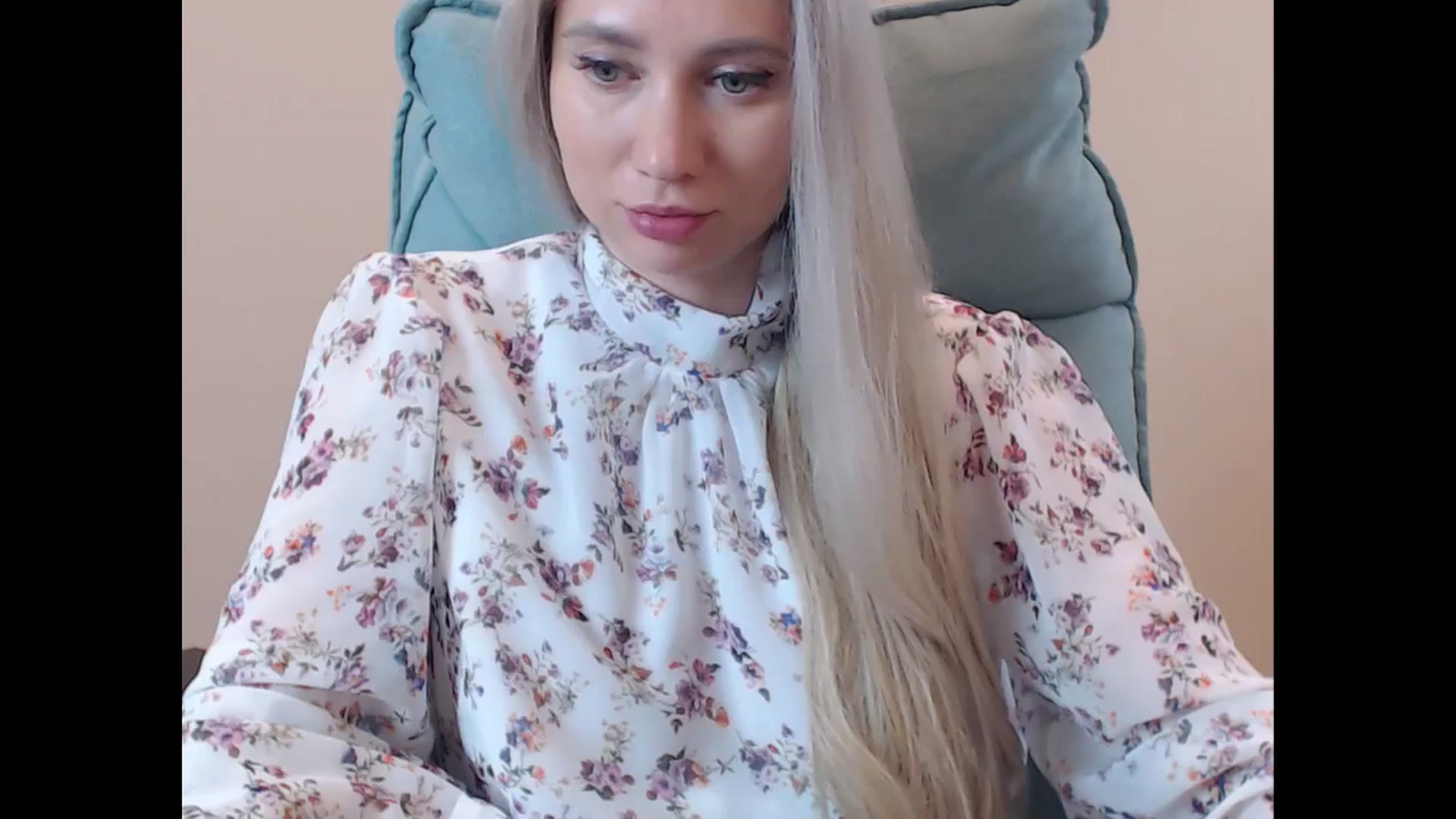 Gallery image thumbnail from Miss_Sylvia's myfreecams stream on, 07/05/2025, 18:40 image 4 of 20