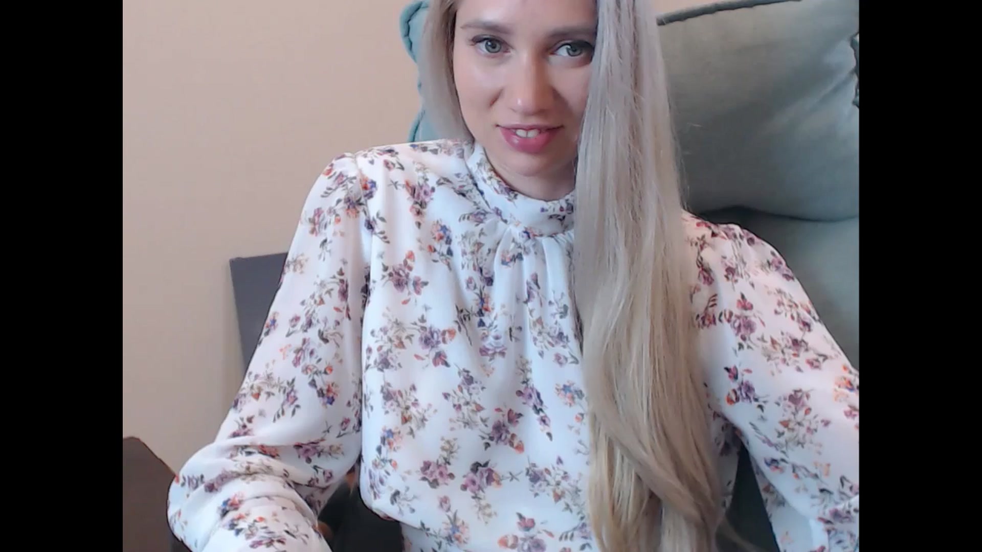 Gallery image thumbnail from Miss_Sylvia's myfreecams stream on, 07/05/2025, 18:40 image 15 of 20
