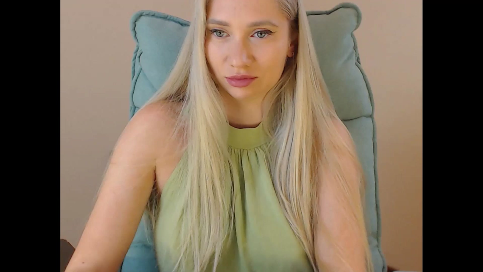 Gallery image thumbnail from Miss_Sylvia's myfreecams stream on, 07/07/2025, 17:37 image 17 of 20