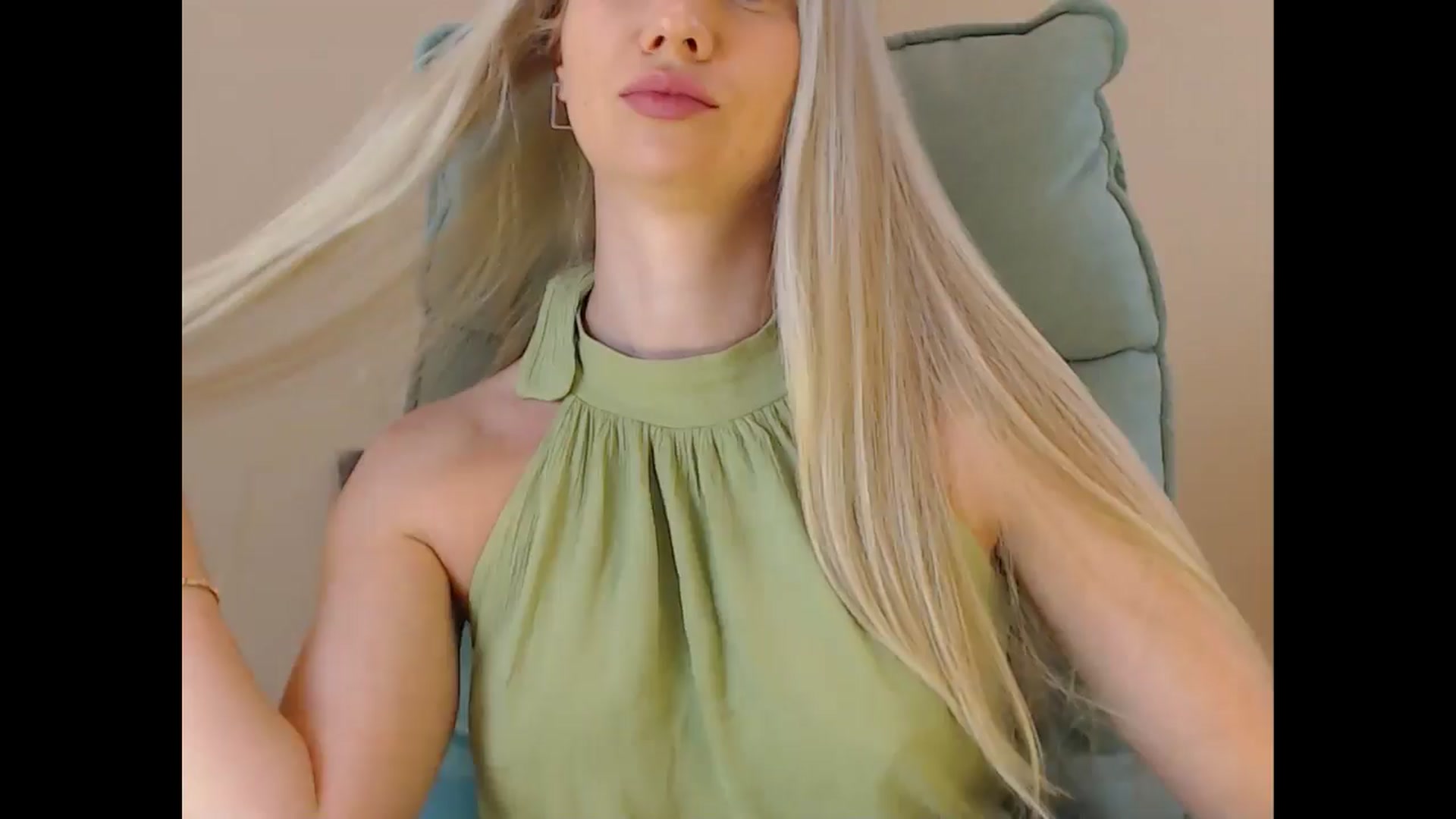 Gallery image thumbnail from Miss_Sylvia's myfreecams stream on, 07/07/2025, 17:37 image 1 of 20