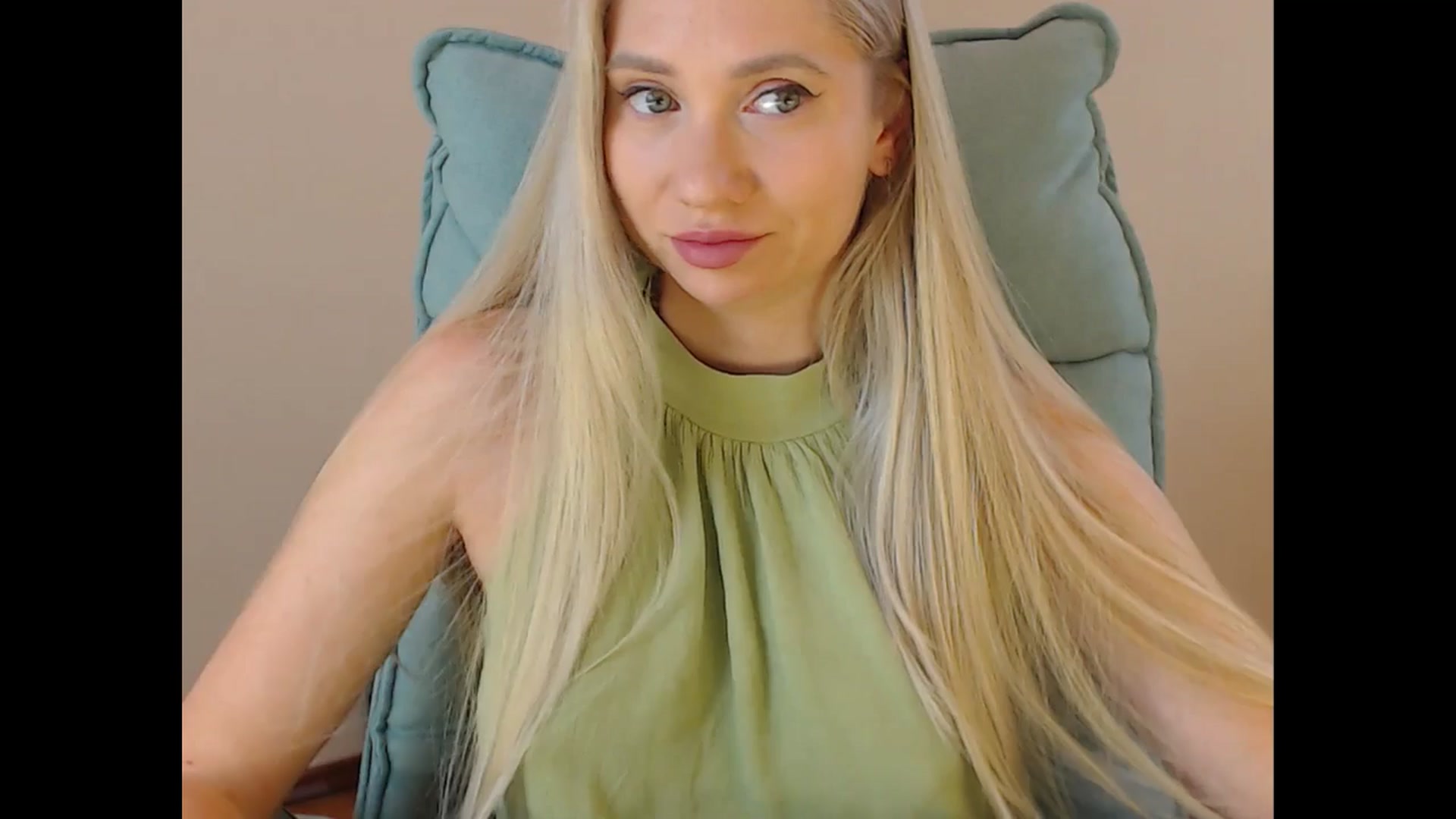 Gallery image thumbnail from Miss_Sylvia's myfreecams stream on, 07/07/2025, 17:37 image 13 of 20