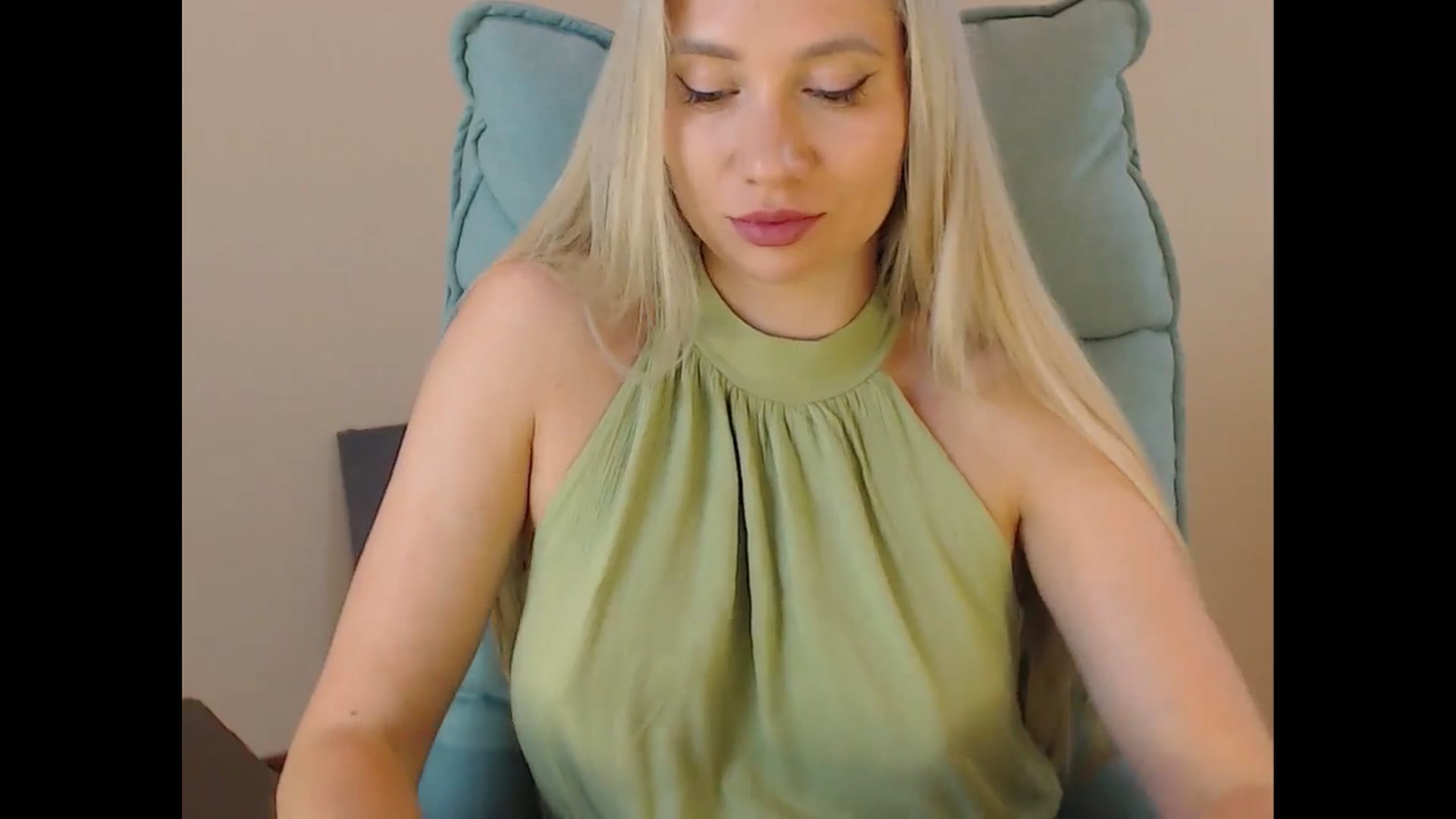 Gallery image thumbnail from Miss_Sylvia's myfreecams stream on, 07/07/2025, 18:15 image 15 of 20