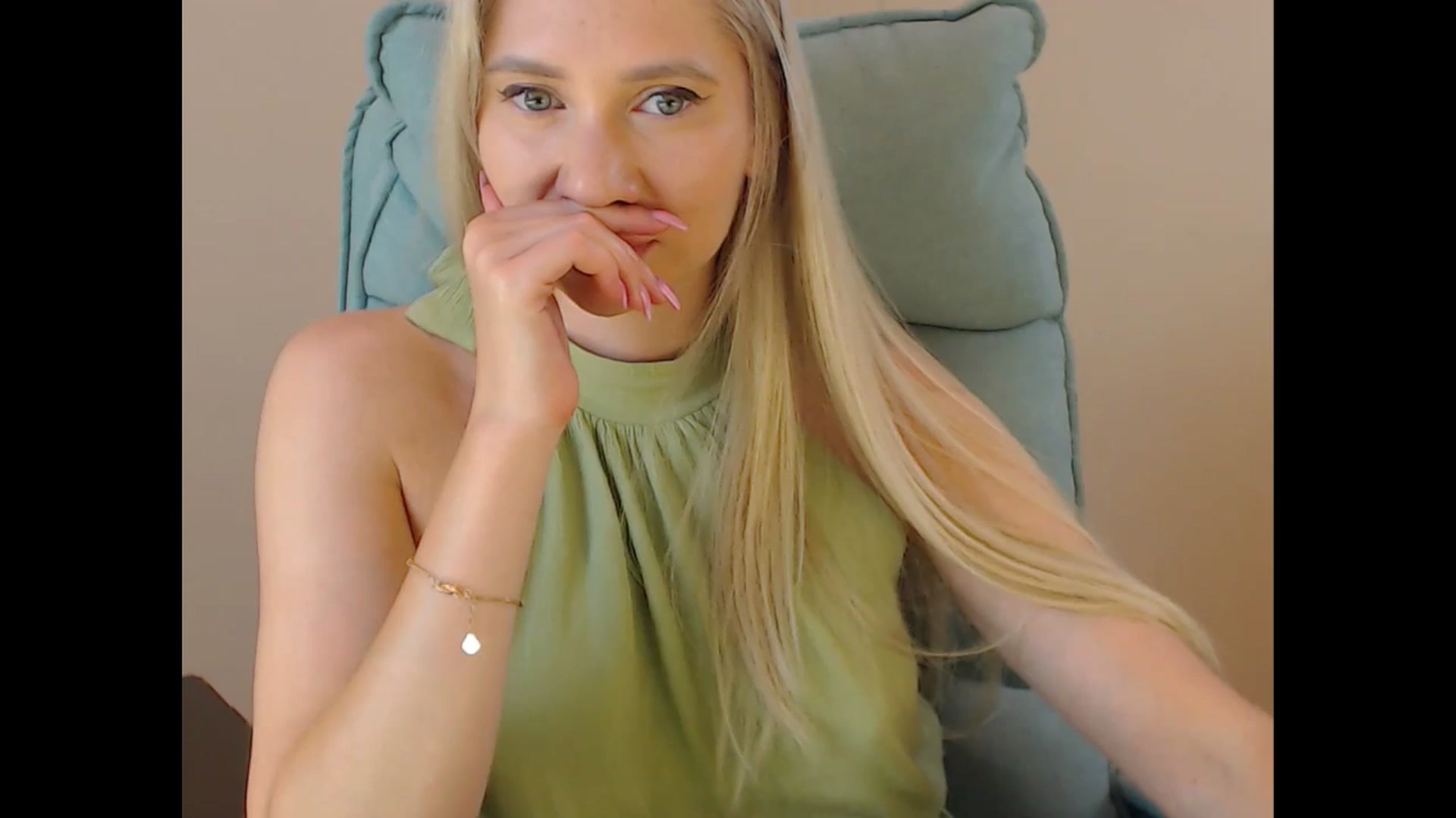 Gallery image thumbnail from Miss_Sylvia's myfreecams stream on, 07/07/2025, 20:13 image 6 of 20