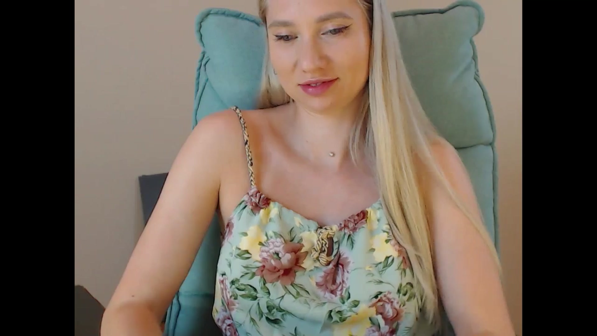 Gallery image thumbnail from Miss_Sylvia's myfreecams stream on, 07/08/2025, 17:27 image 5 of 20