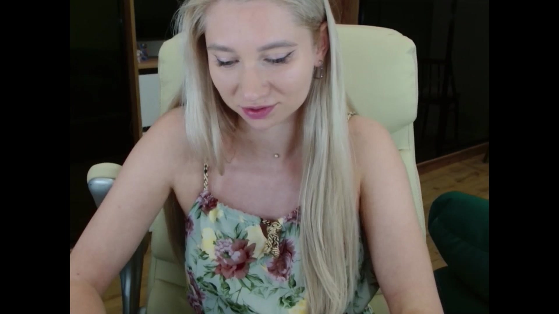 Gallery image thumbnail from Miss_Sylvia's myfreecams stream on, 07/08/2025, 20:20 image 12 of 20