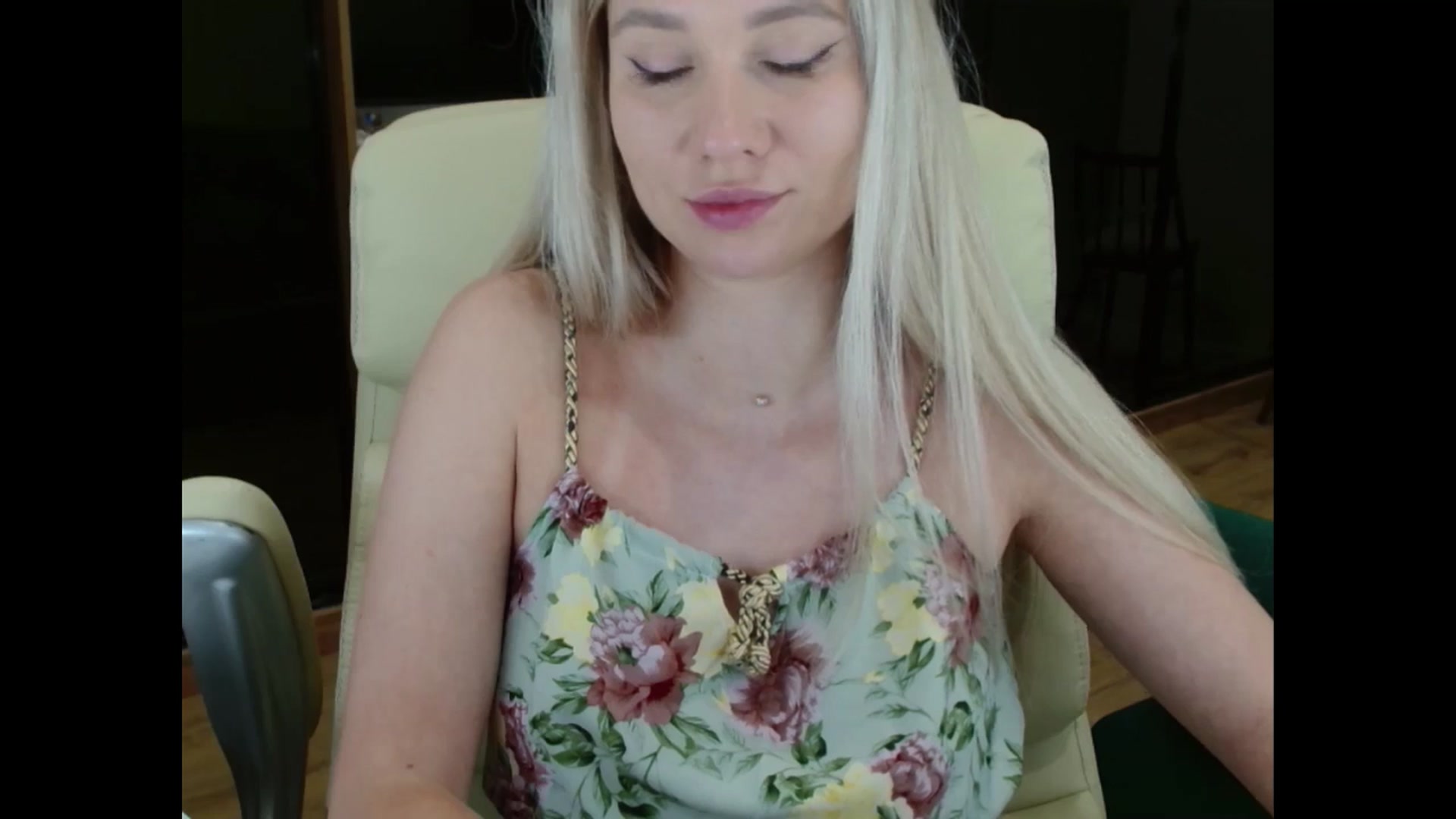 Gallery image thumbnail from Miss_Sylvia's myfreecams stream on, 07/08/2025, 20:20 image 3 of 20