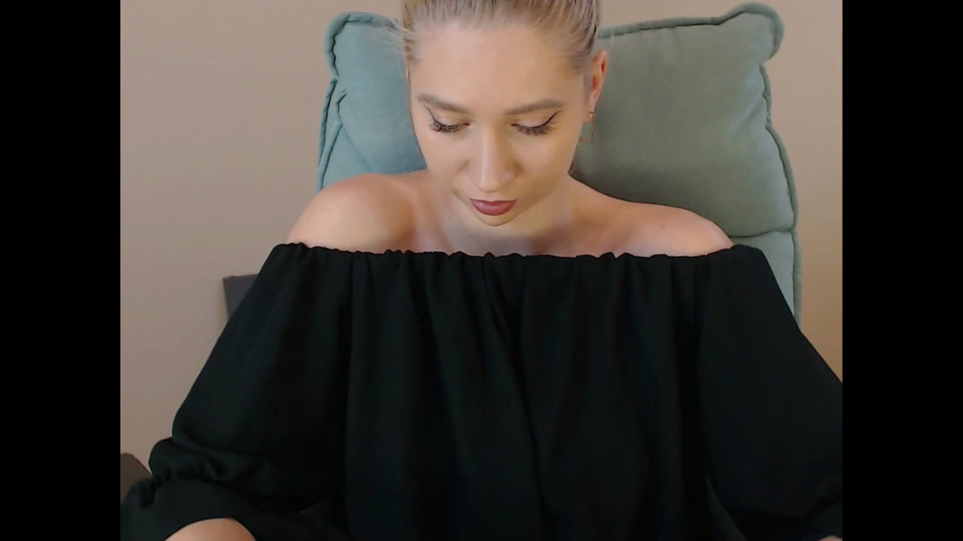 Gallery image thumbnail from Miss_Sylvia's myfreecams stream on, 07/09/2025, 17:14 image 13 of 20