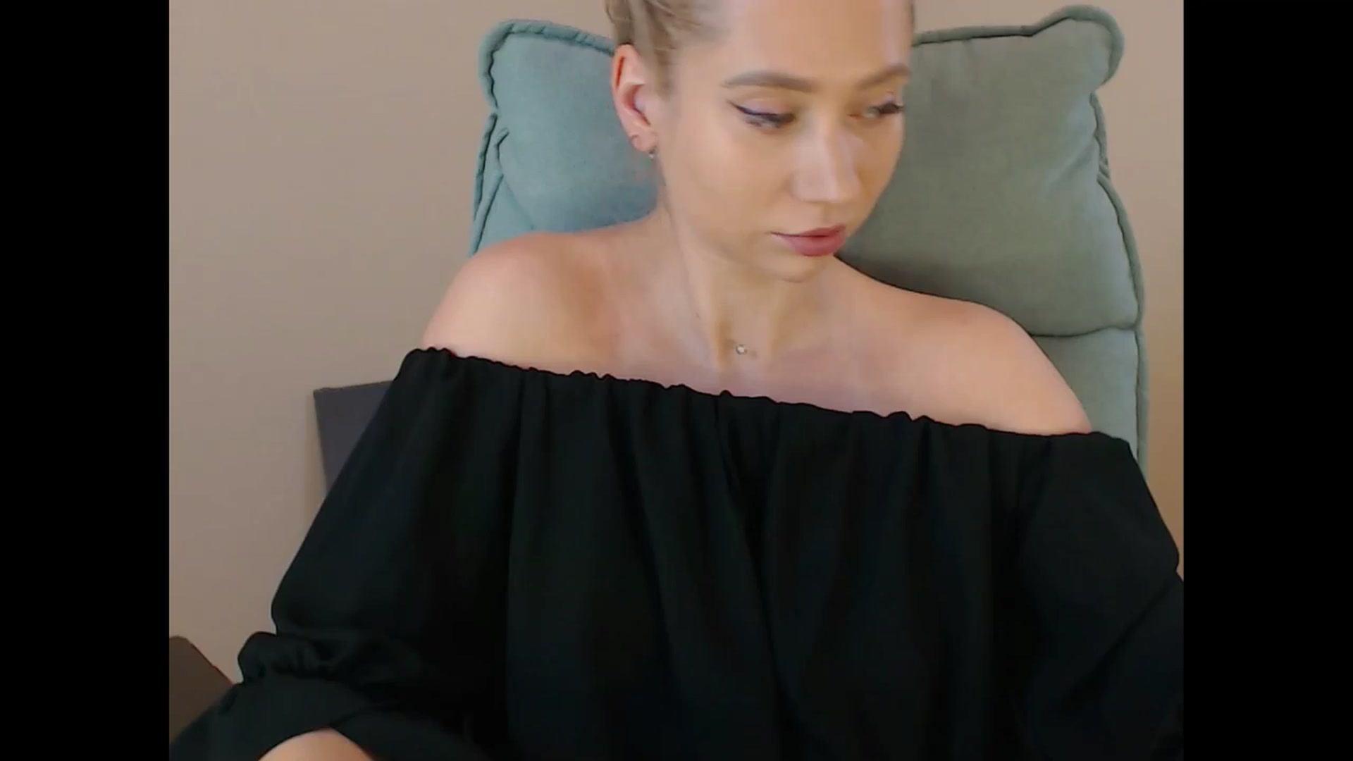 Gallery image thumbnail from Miss_Sylvia's myfreecams stream on, 07/09/2025, 17:14 image 6 of 20