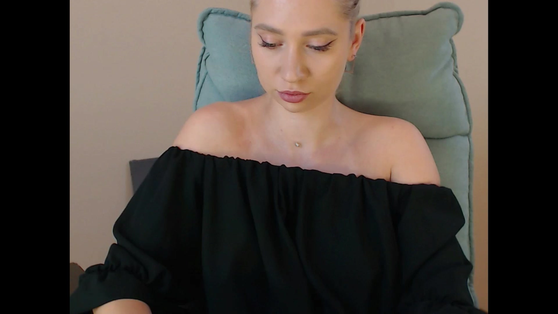 Gallery image thumbnail from Miss_Sylvia's myfreecams stream on, 07/09/2025, 17:14 image 4 of 20