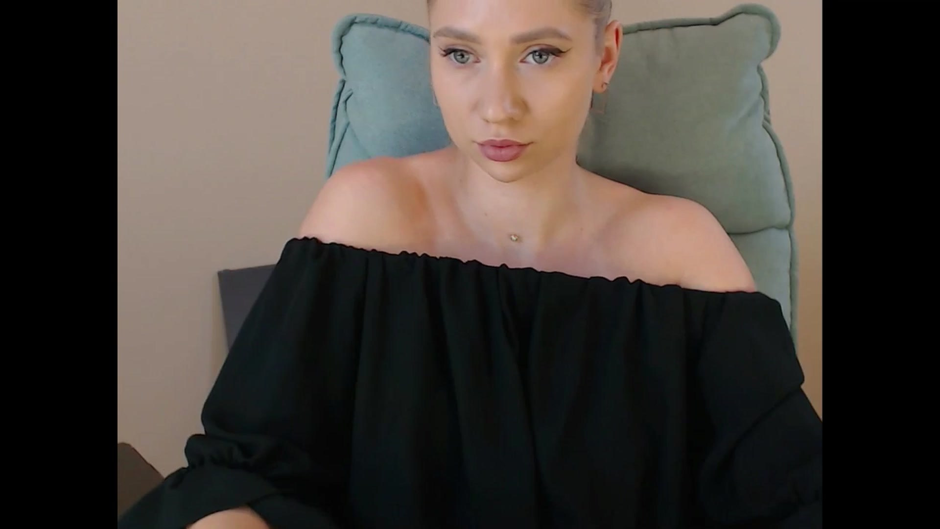 Gallery image thumbnail from Miss_Sylvia's myfreecams stream on, 07/09/2025, 17:14 image 5 of 20