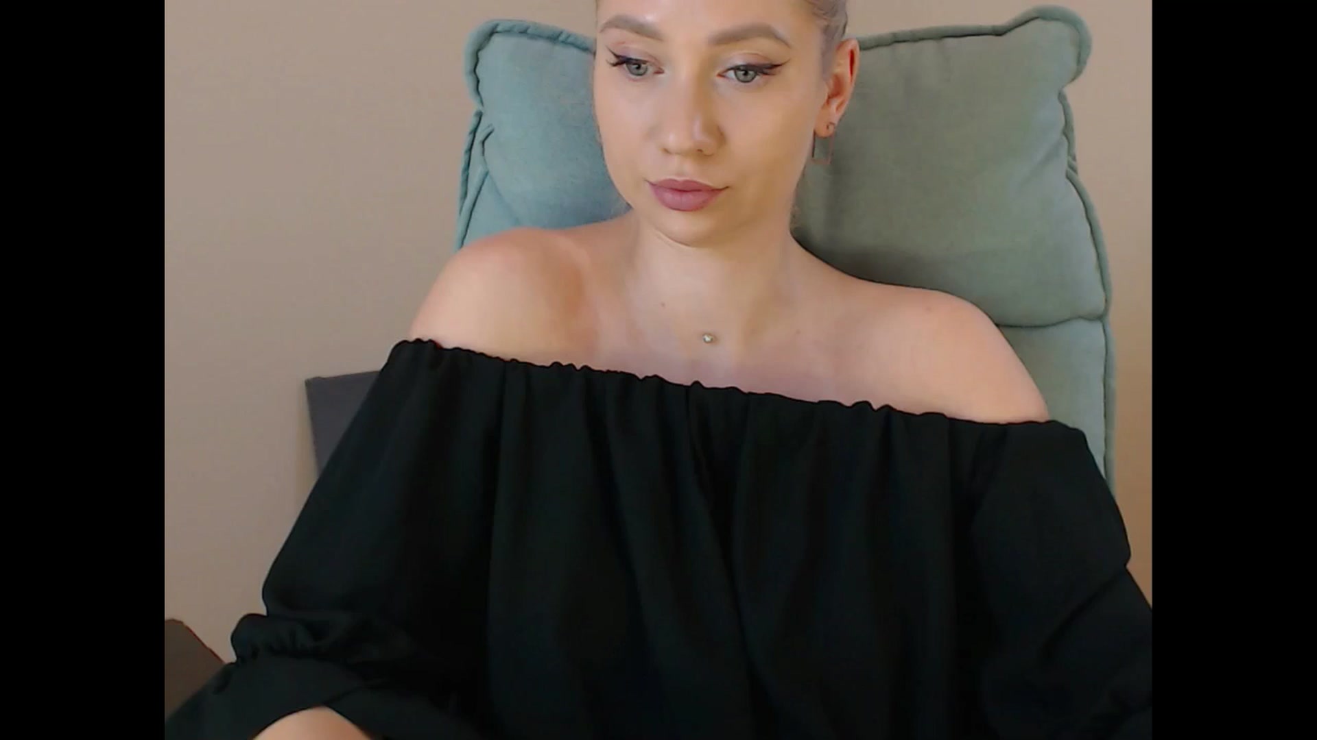 Gallery image thumbnail from Miss_Sylvia's myfreecams stream on, 07/09/2025, 17:14 image 7 of 20